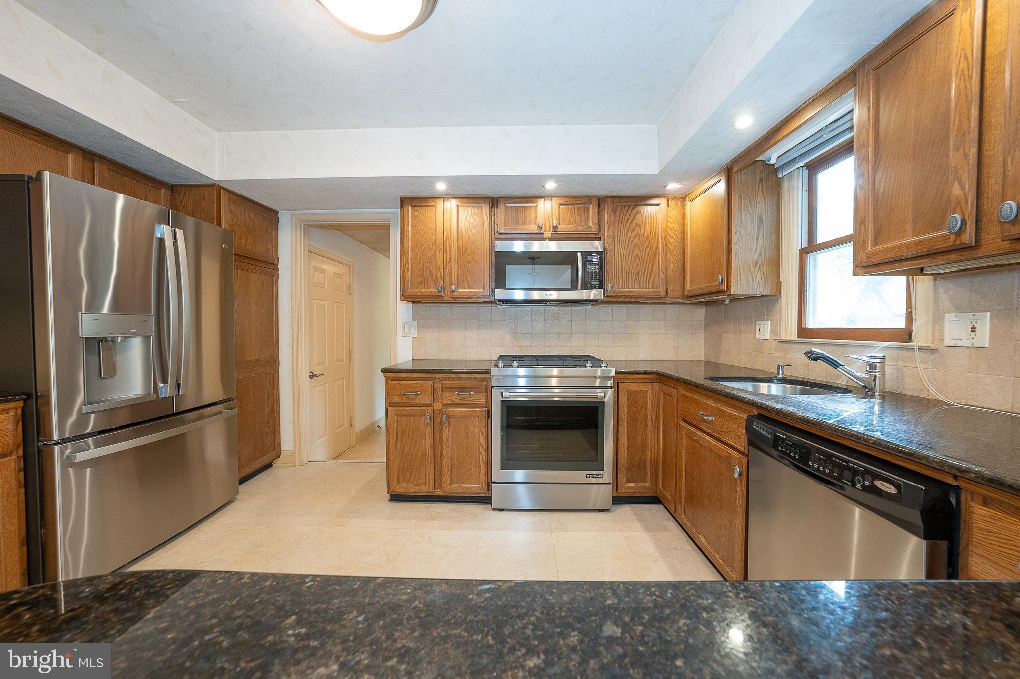 WYNNEWOOD - Residential