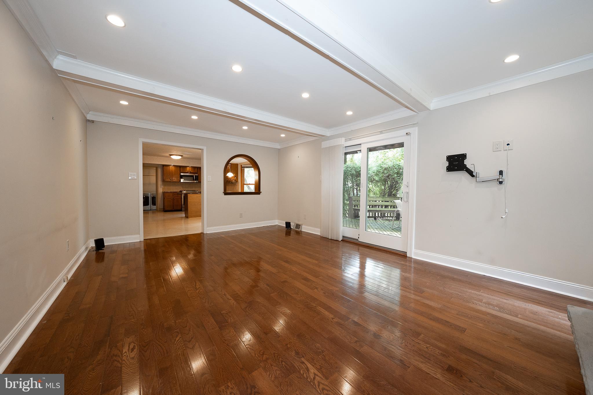 WYNNEWOOD - Residential