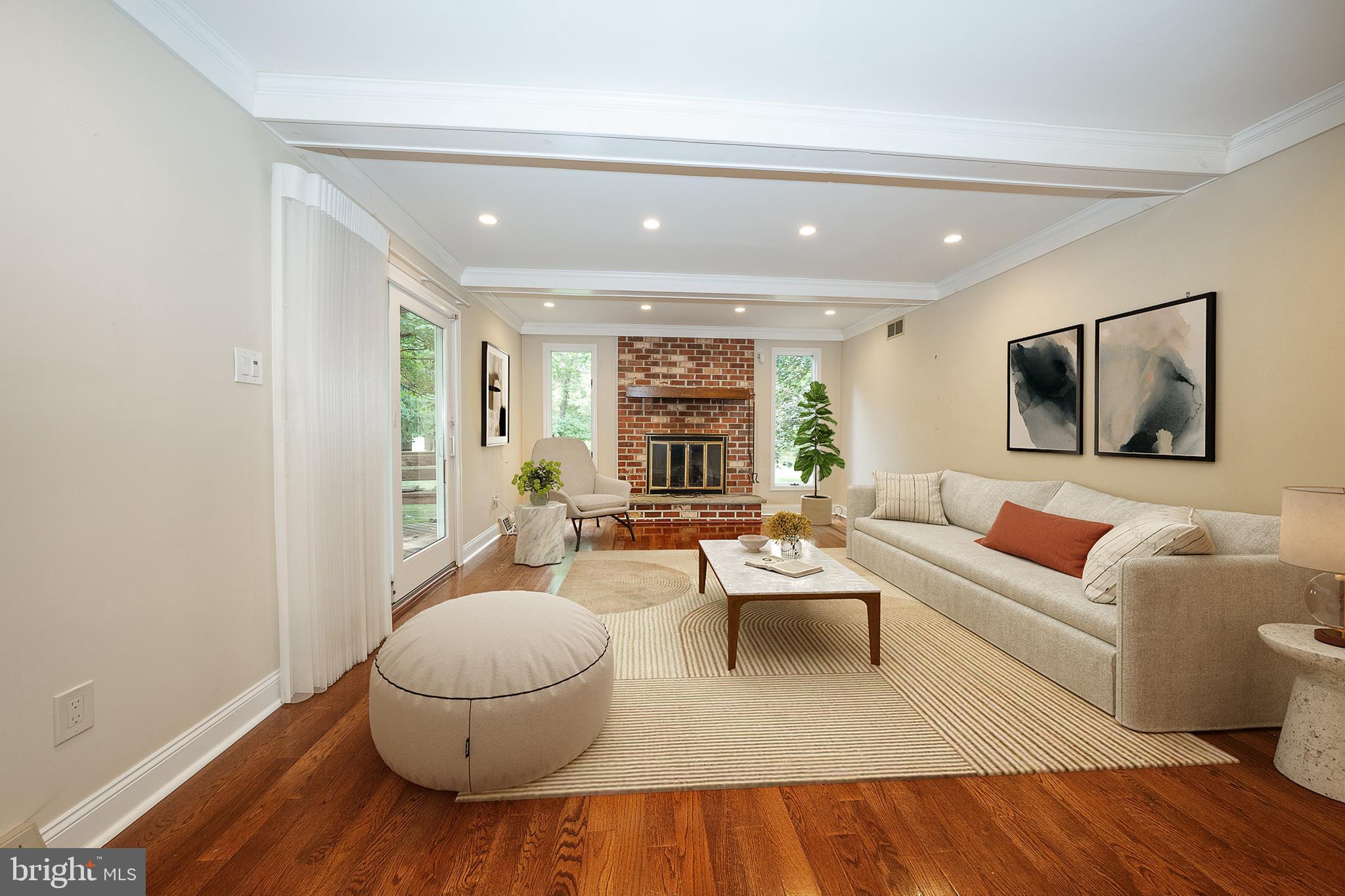 WYNNEWOOD - Residential