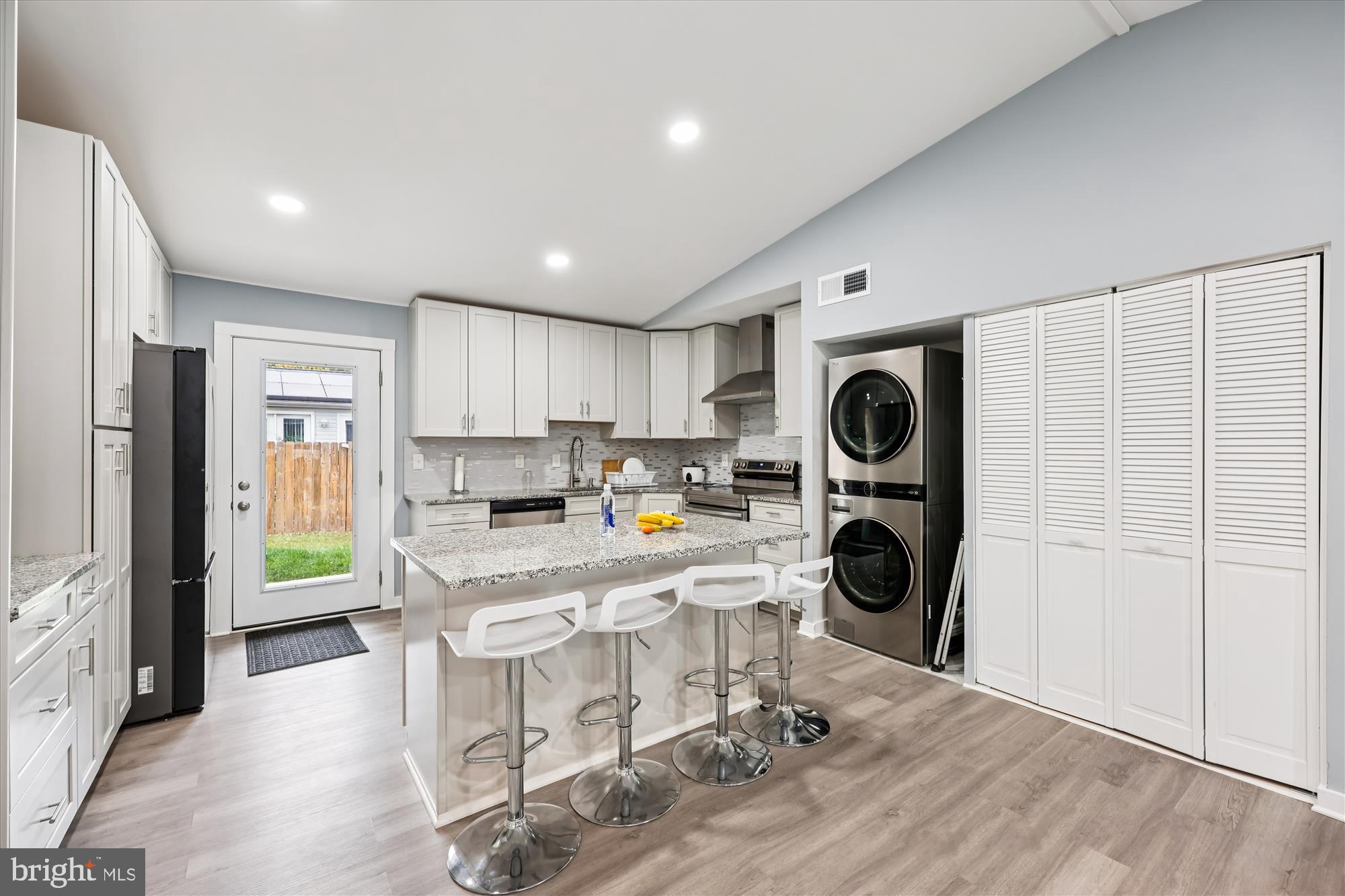 MINERAL SPRING VILLAGE - Residential