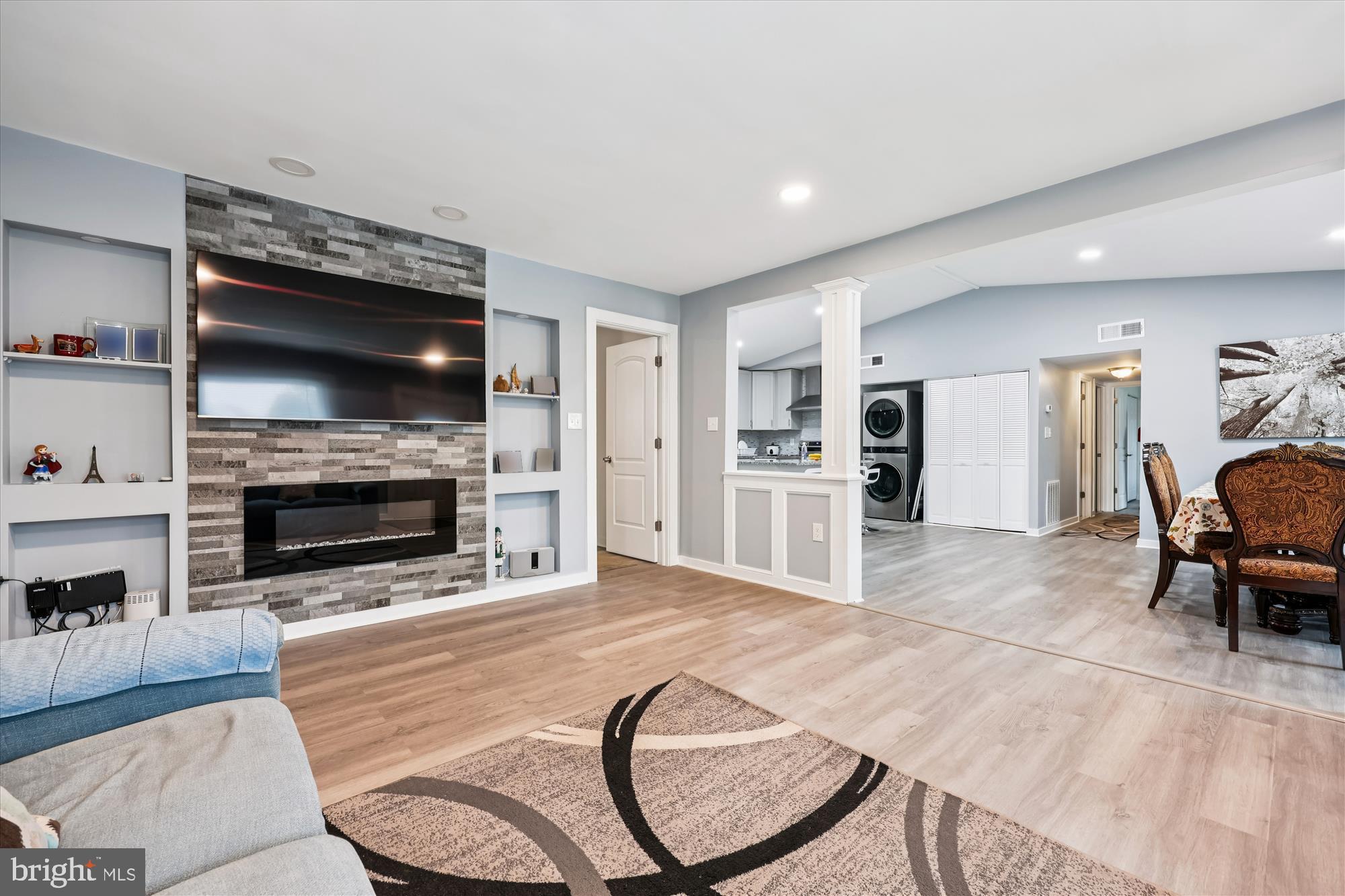 MINERAL SPRING VILLAGE - Residential