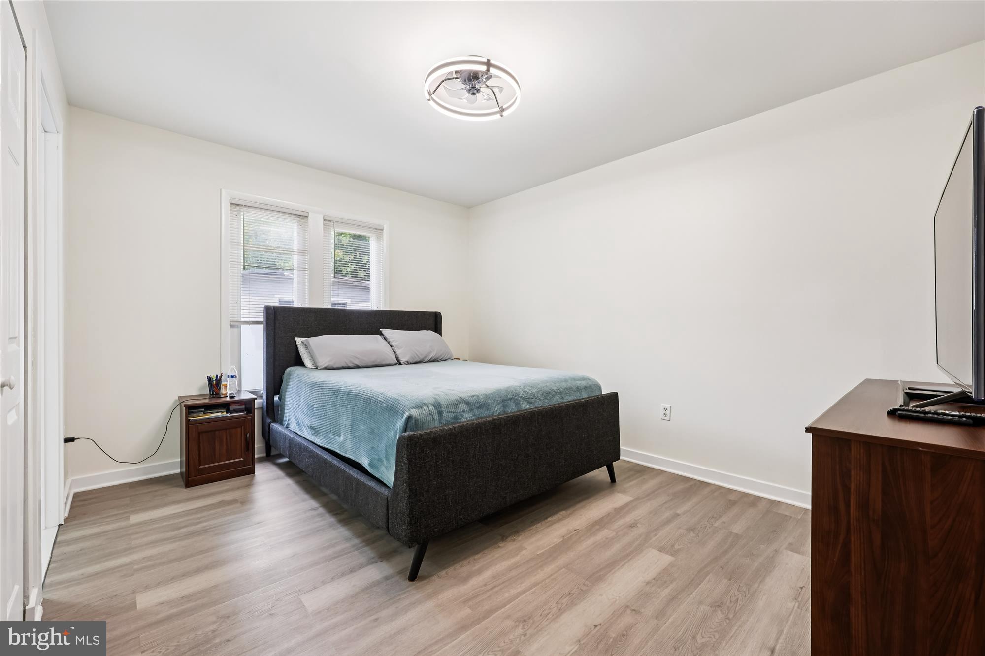 MINERAL SPRING VILLAGE - Residential