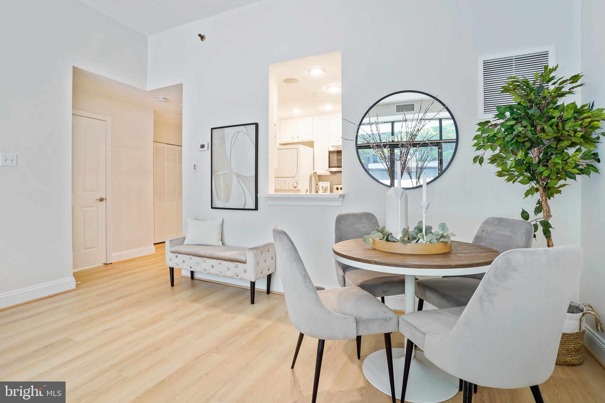 THE ATRIUM - Residential