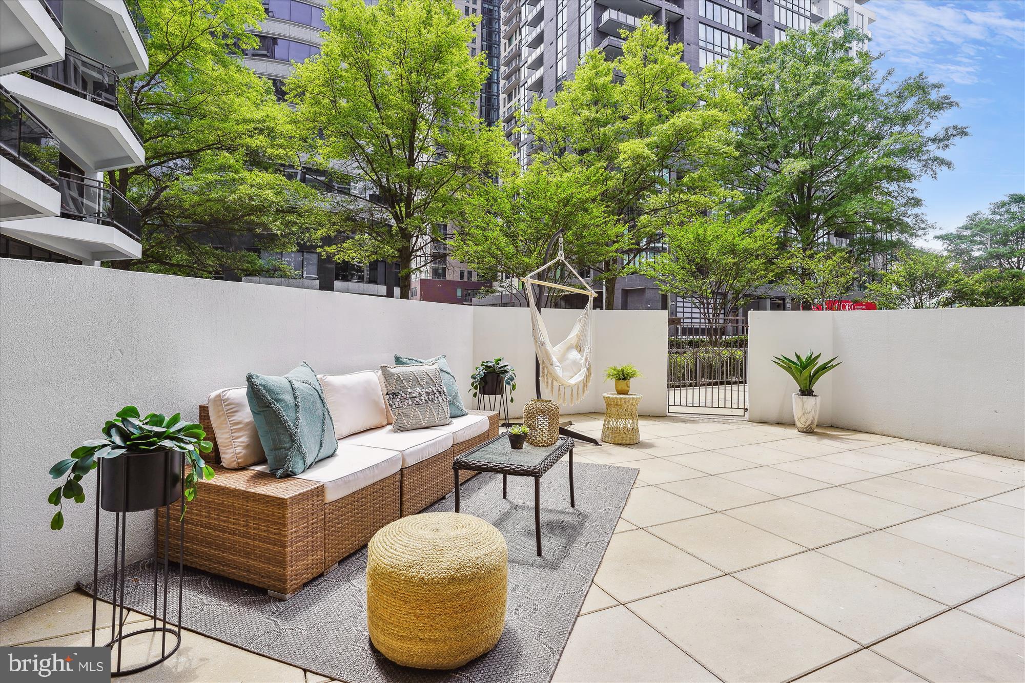 THE ATRIUM - Residential