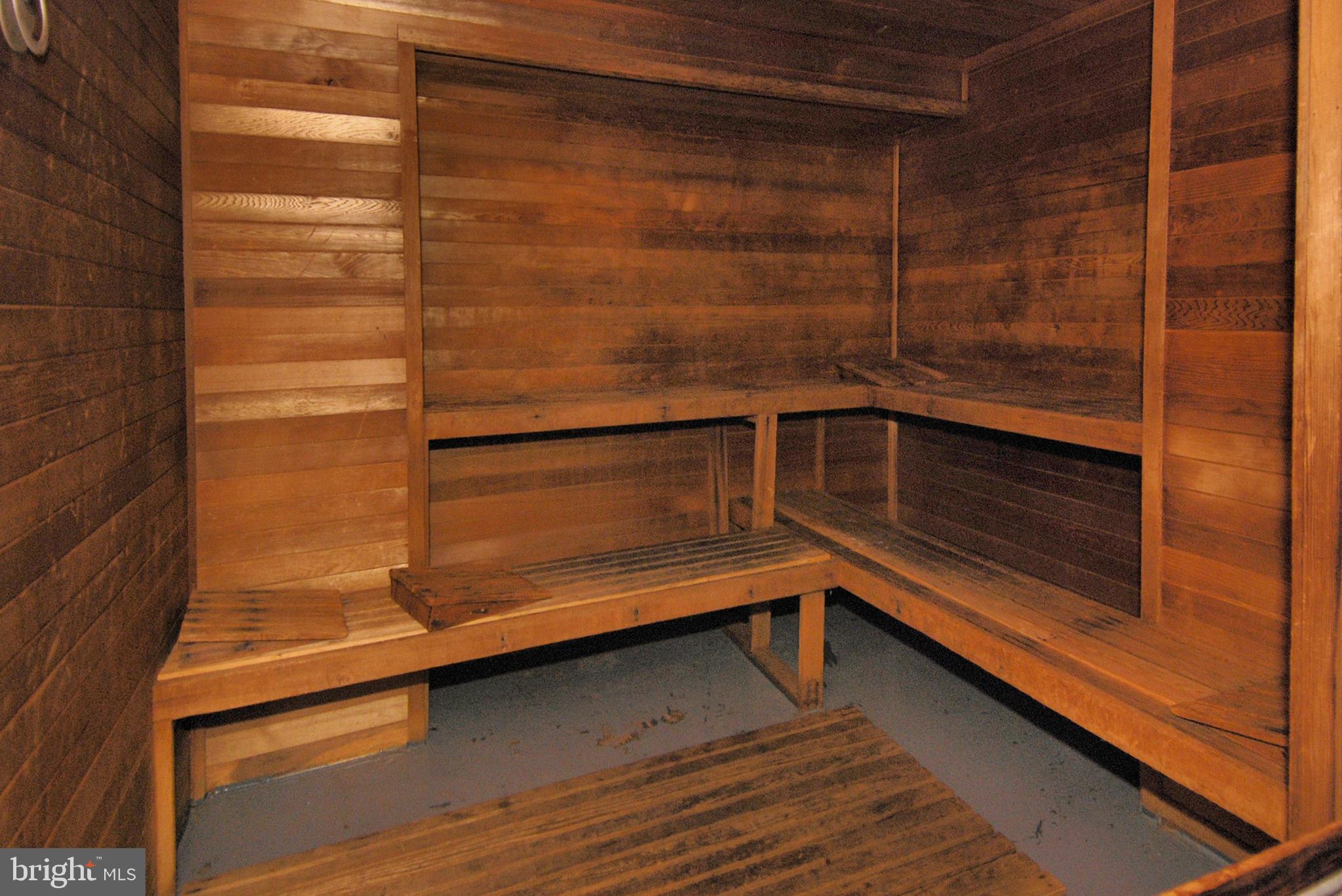 THE ATRIUM - Residential