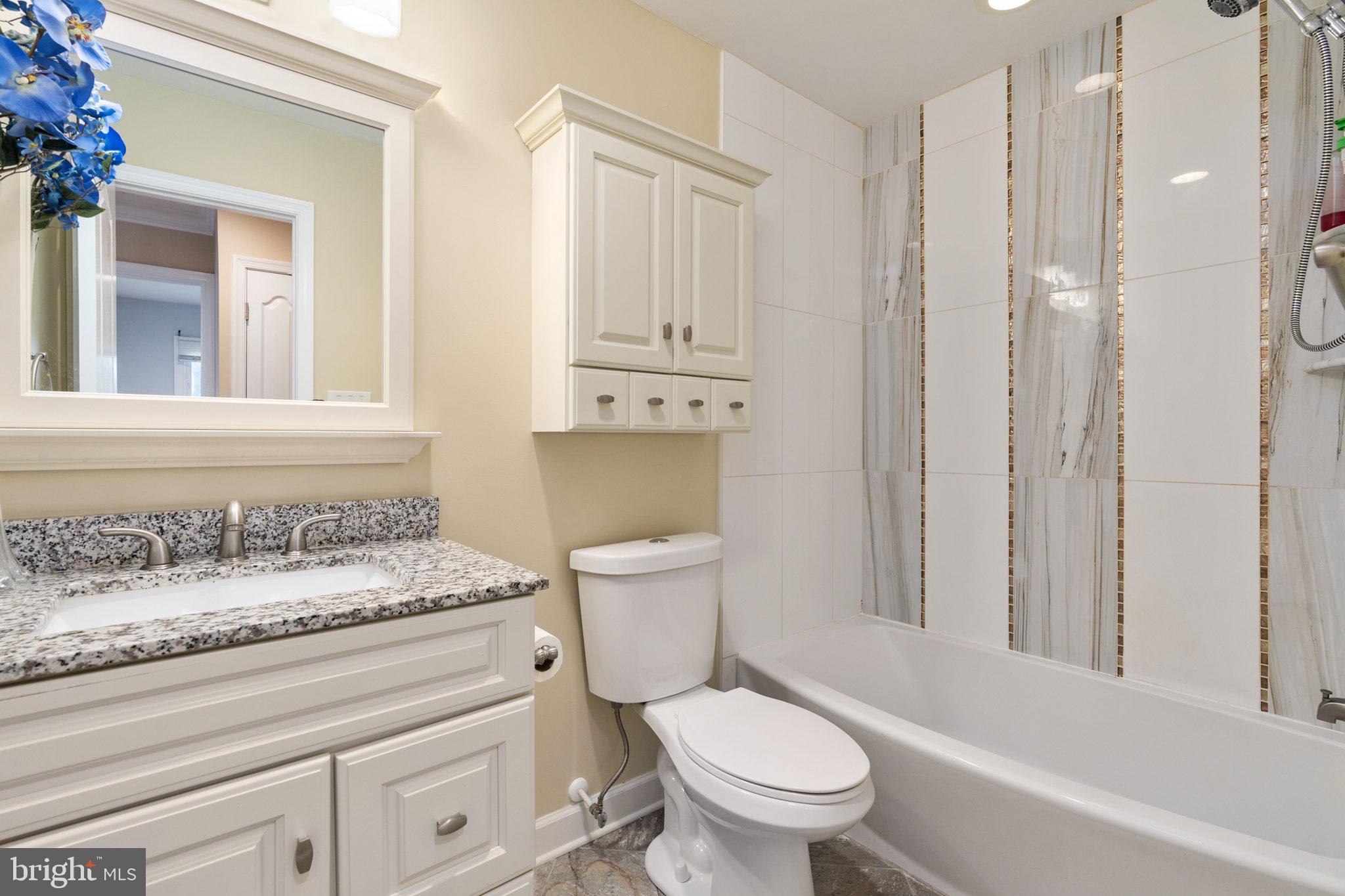 MONTICELLO WOODS - Residential