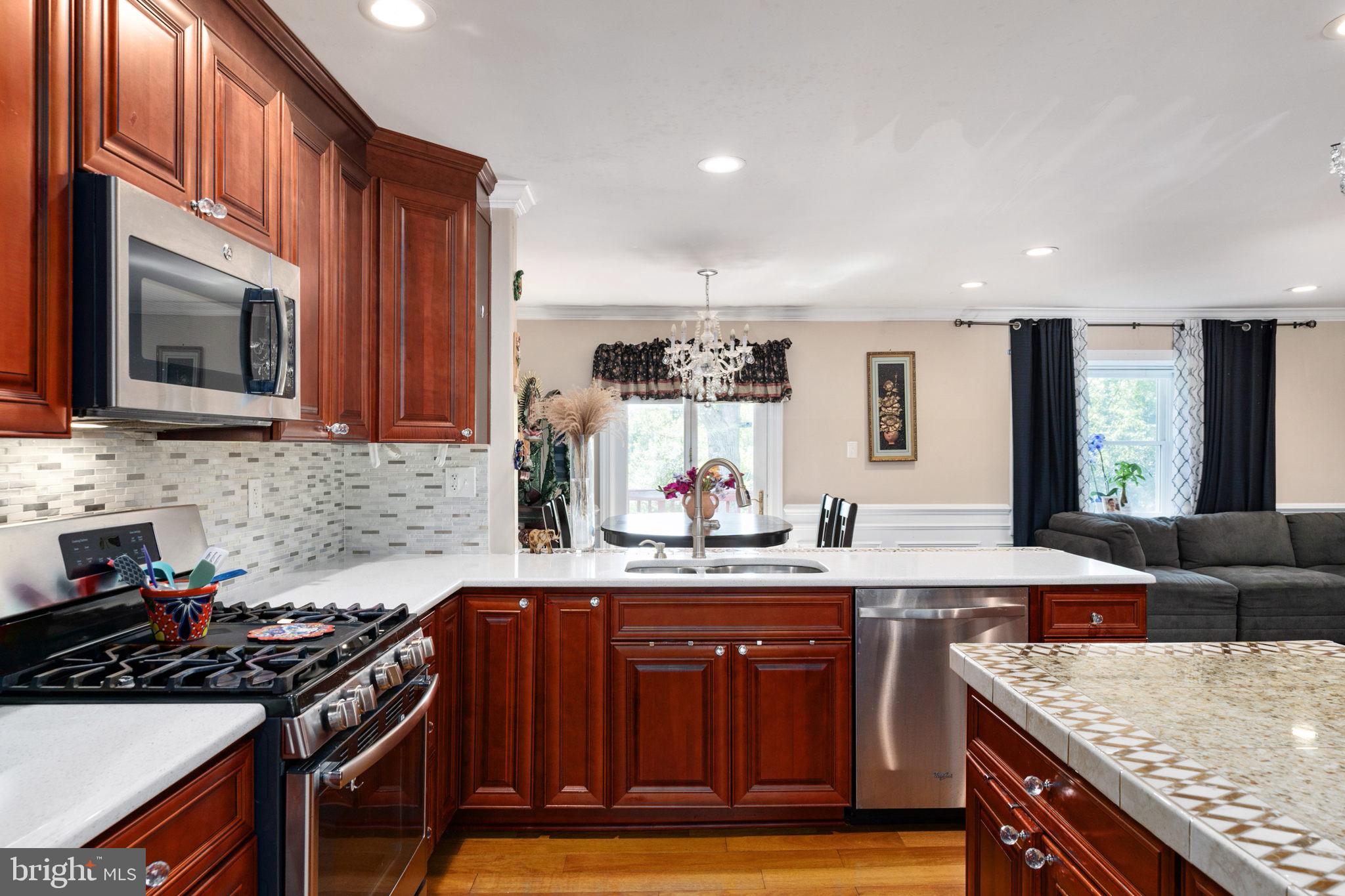 MONTICELLO WOODS - Residential