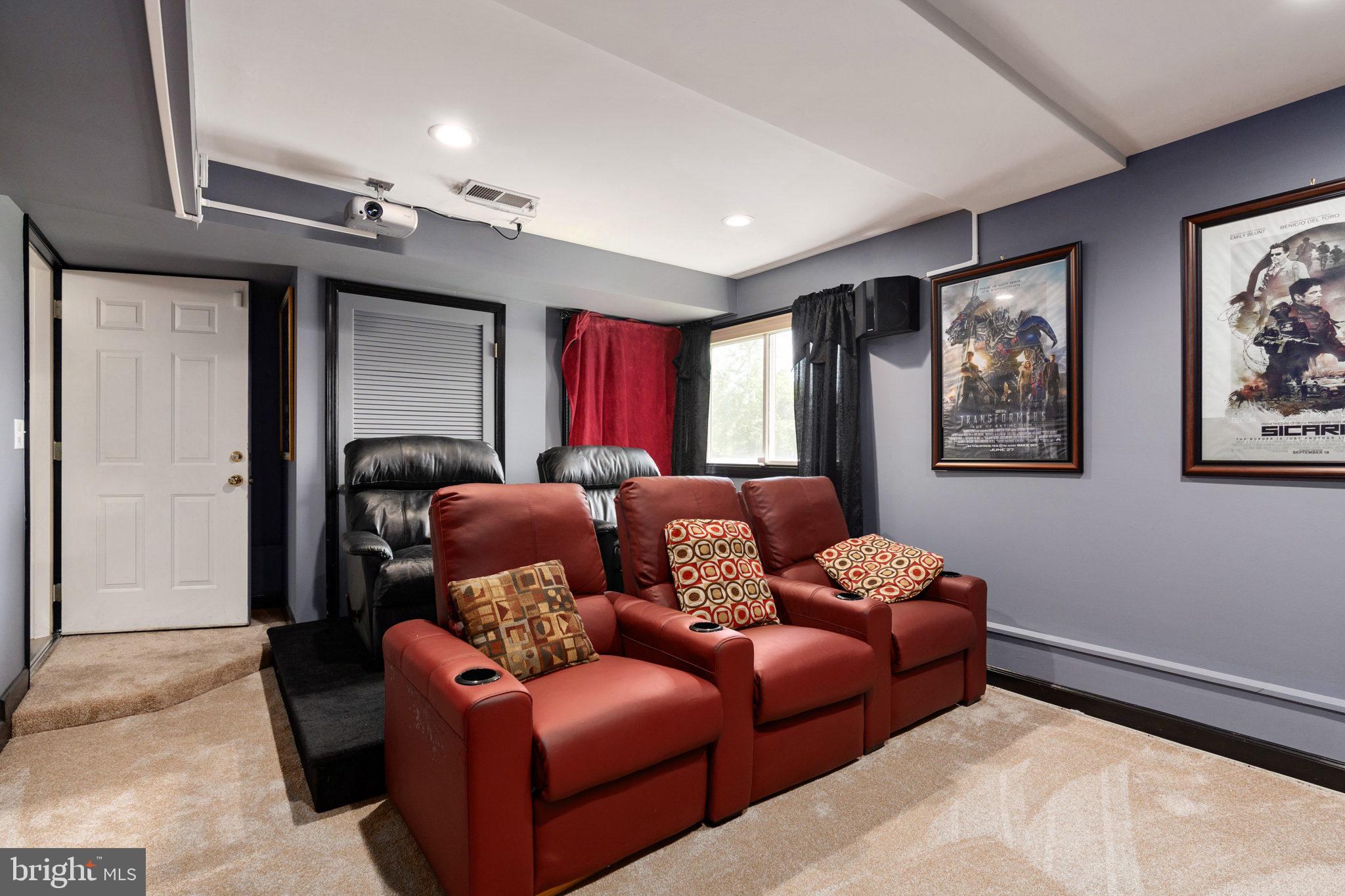 MONTICELLO WOODS - Residential