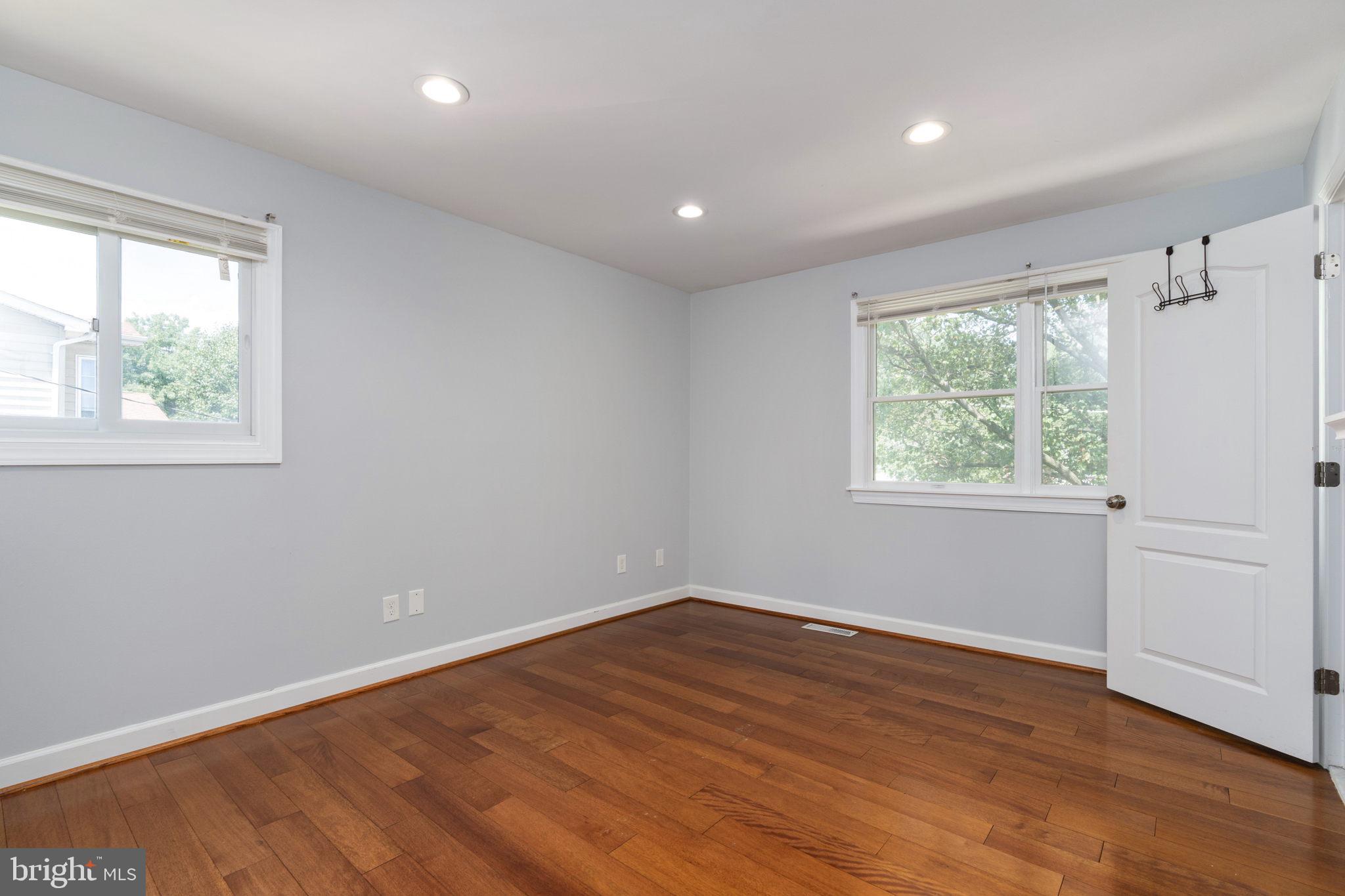 MONTICELLO WOODS - Residential