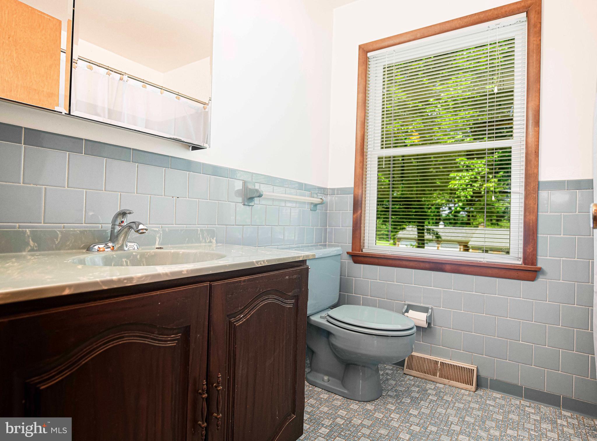 QUIET INHERITANCE - Residential