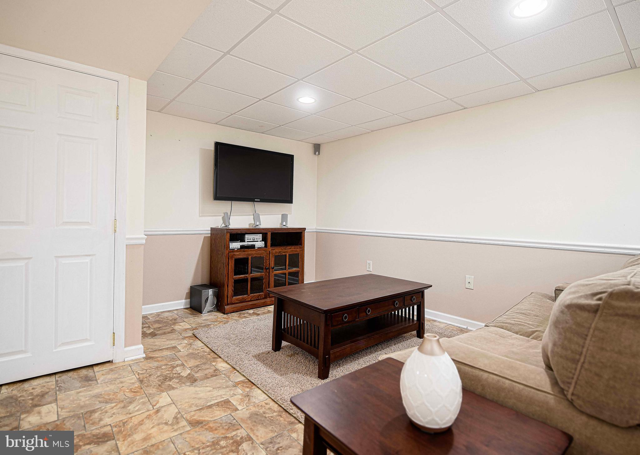 QUIET INHERITANCE - Residential