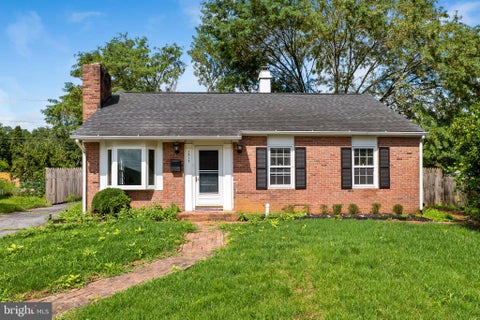 Homes For Rent - 1317 Cedarwood Drive<br/> HAGERSTOWN, MD 21742