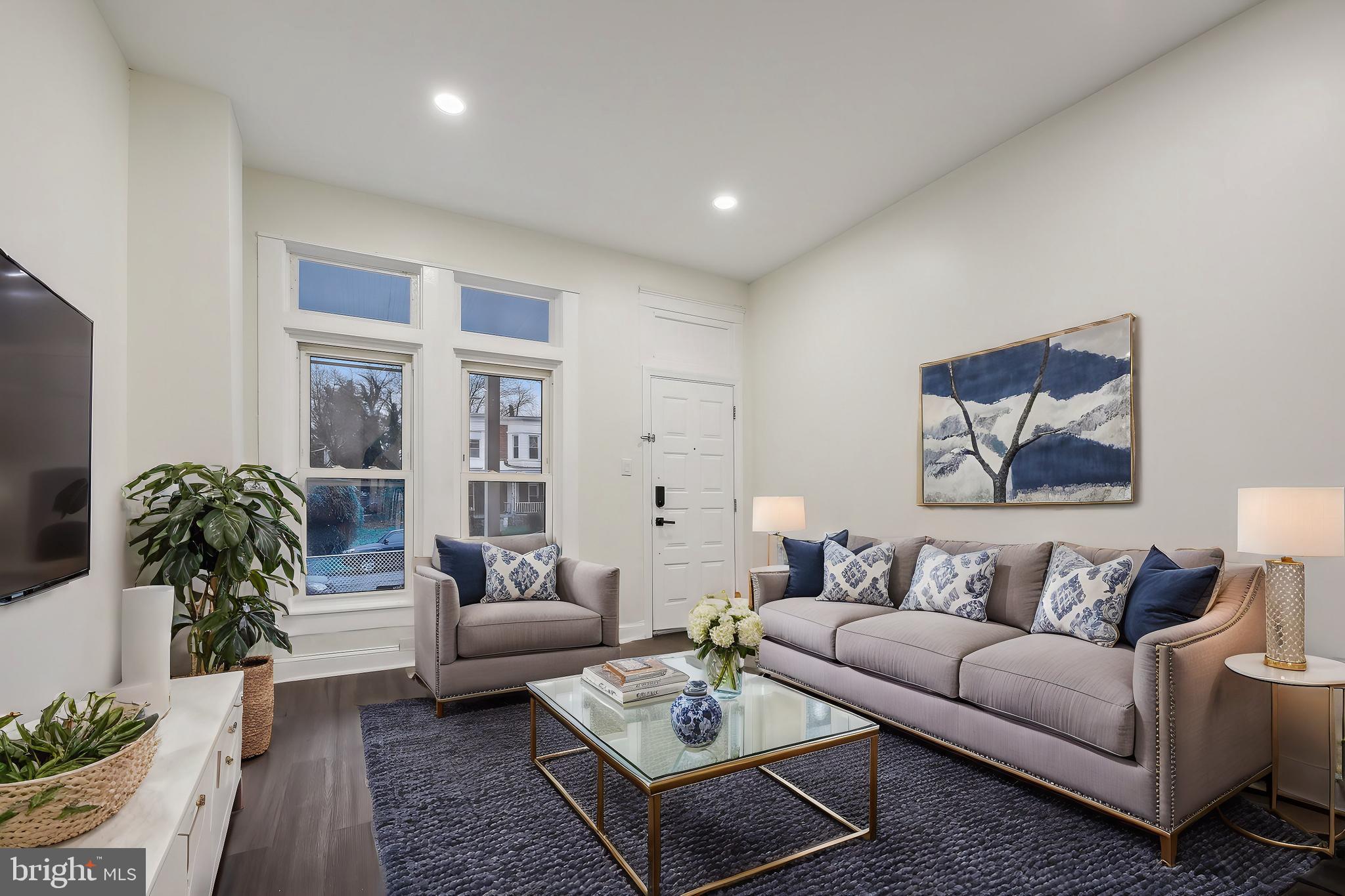 ROSEMONT - Residential Lease