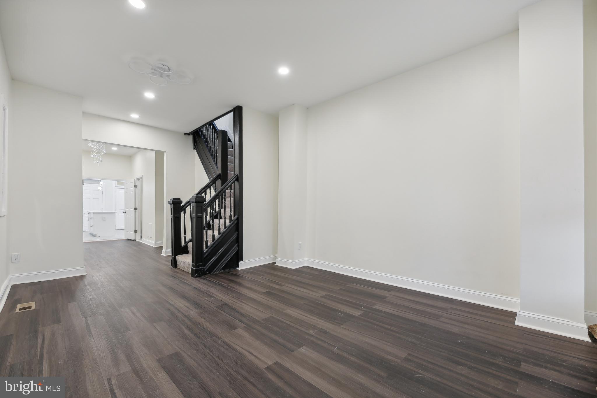 ROSEMONT - Residential Lease