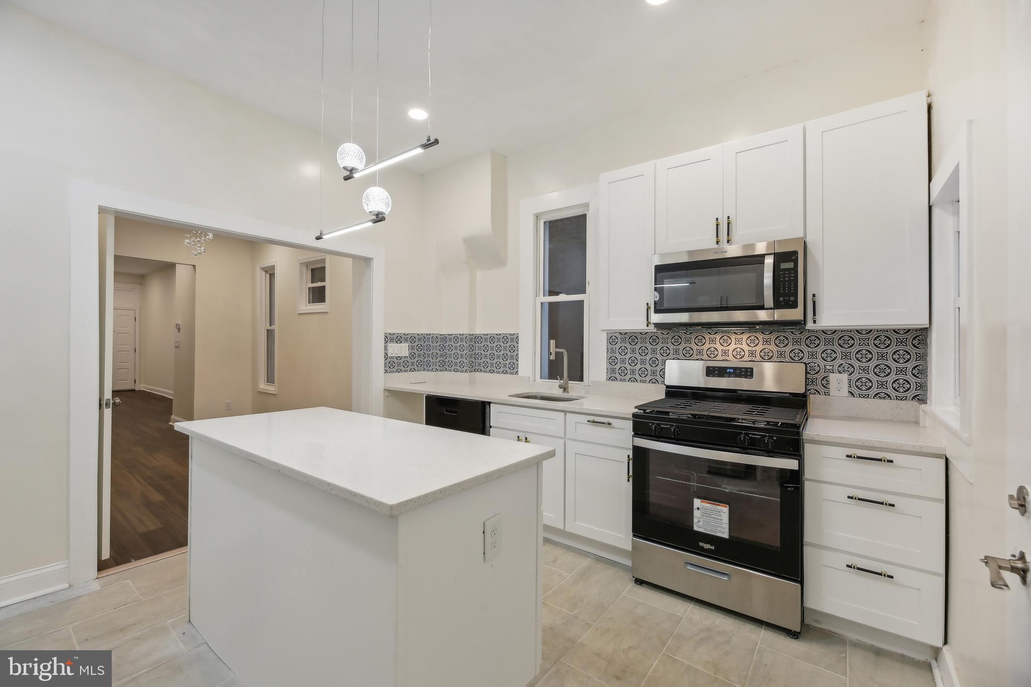 ROSEMONT - Residential Lease