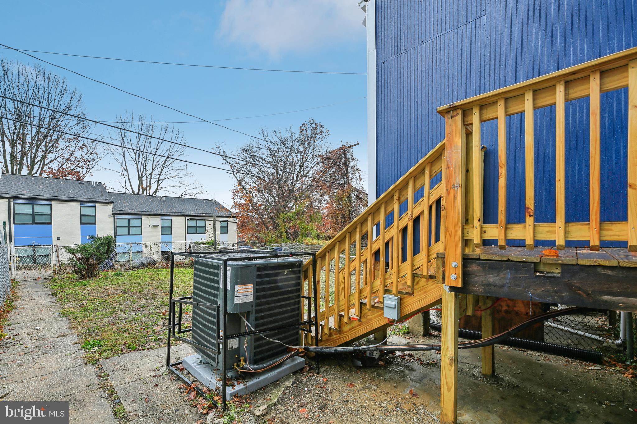 ROSEMONT - Residential Lease