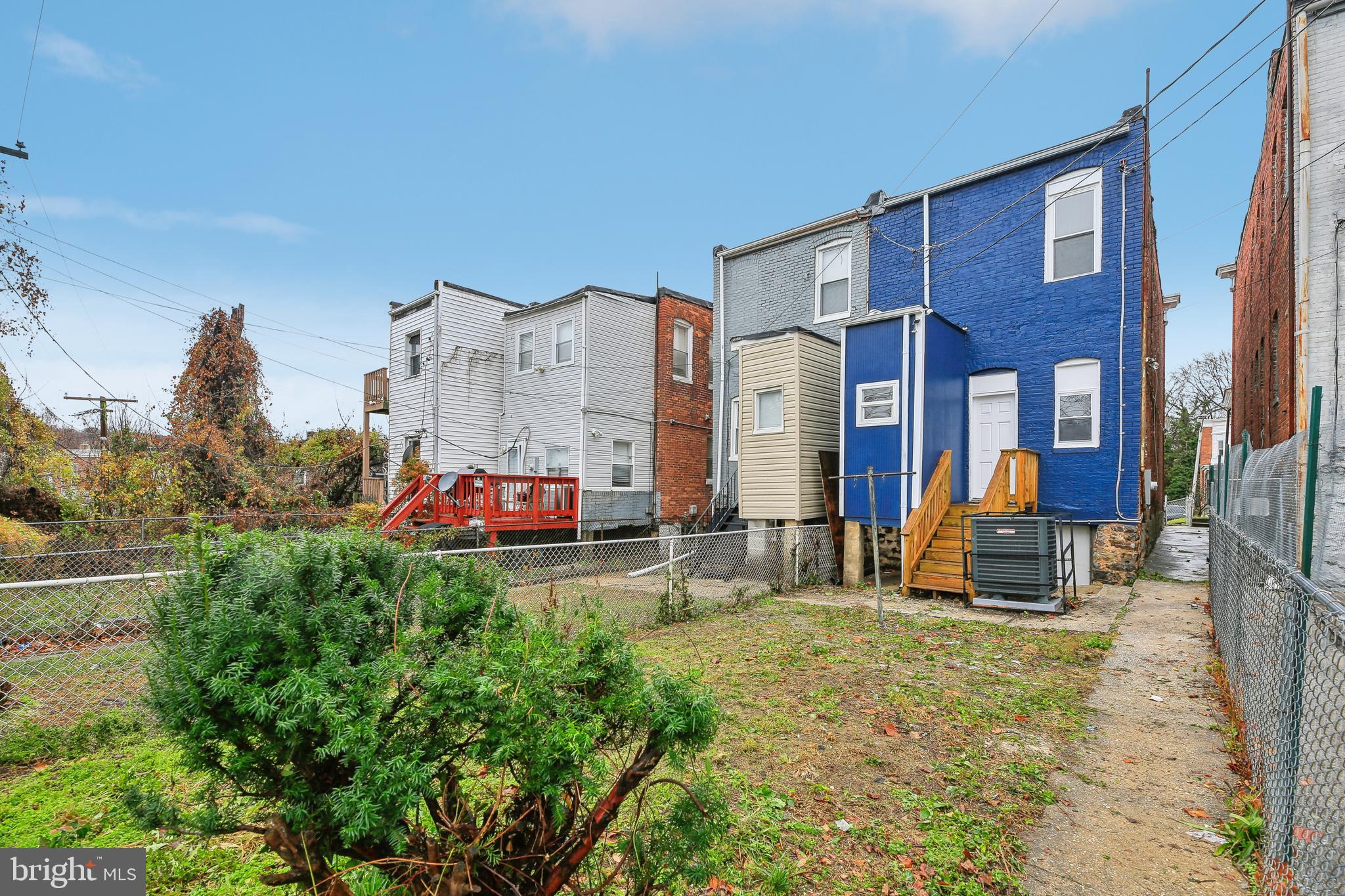 ROSEMONT - Residential Lease