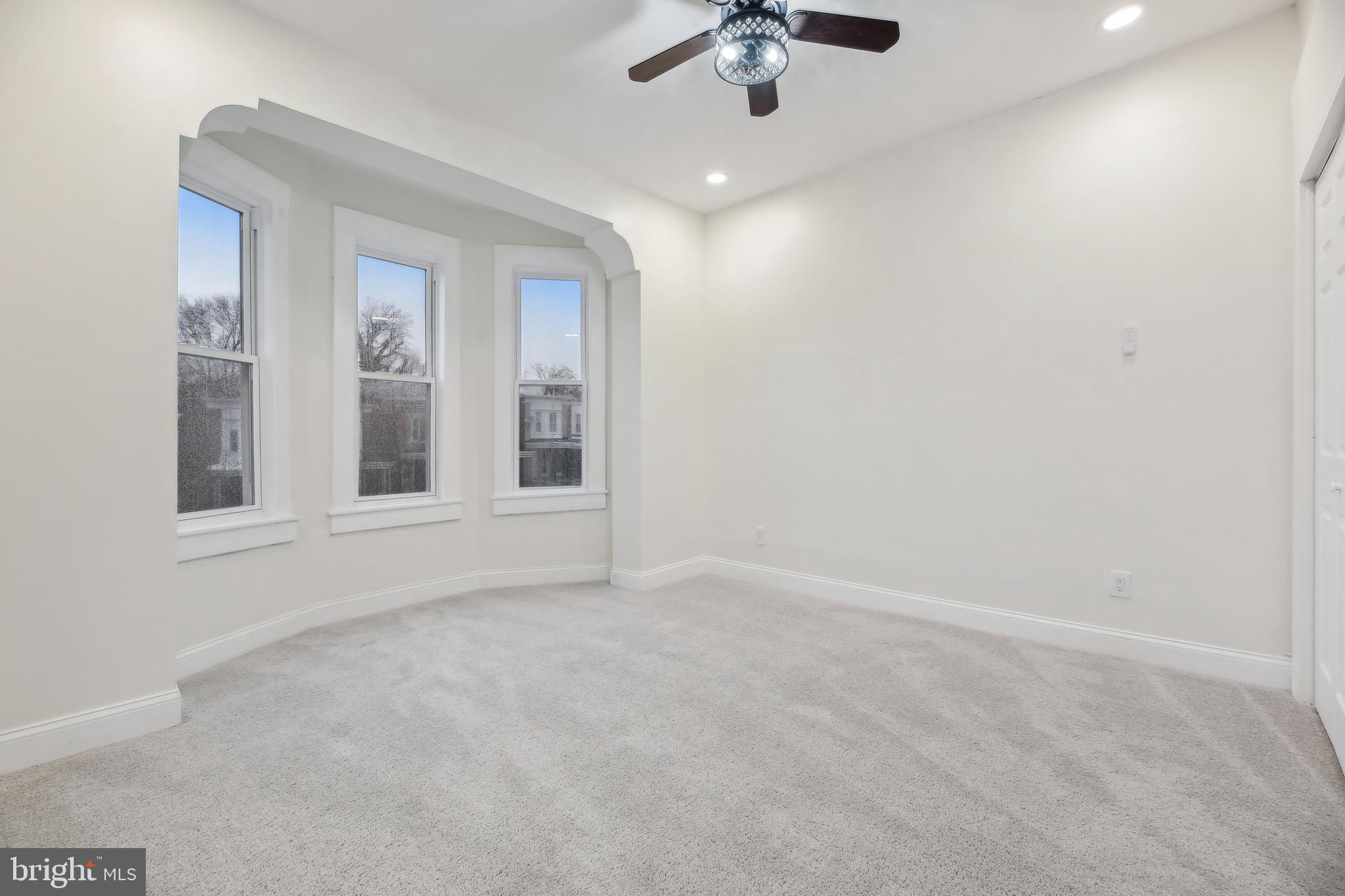 ROSEMONT - Residential Lease