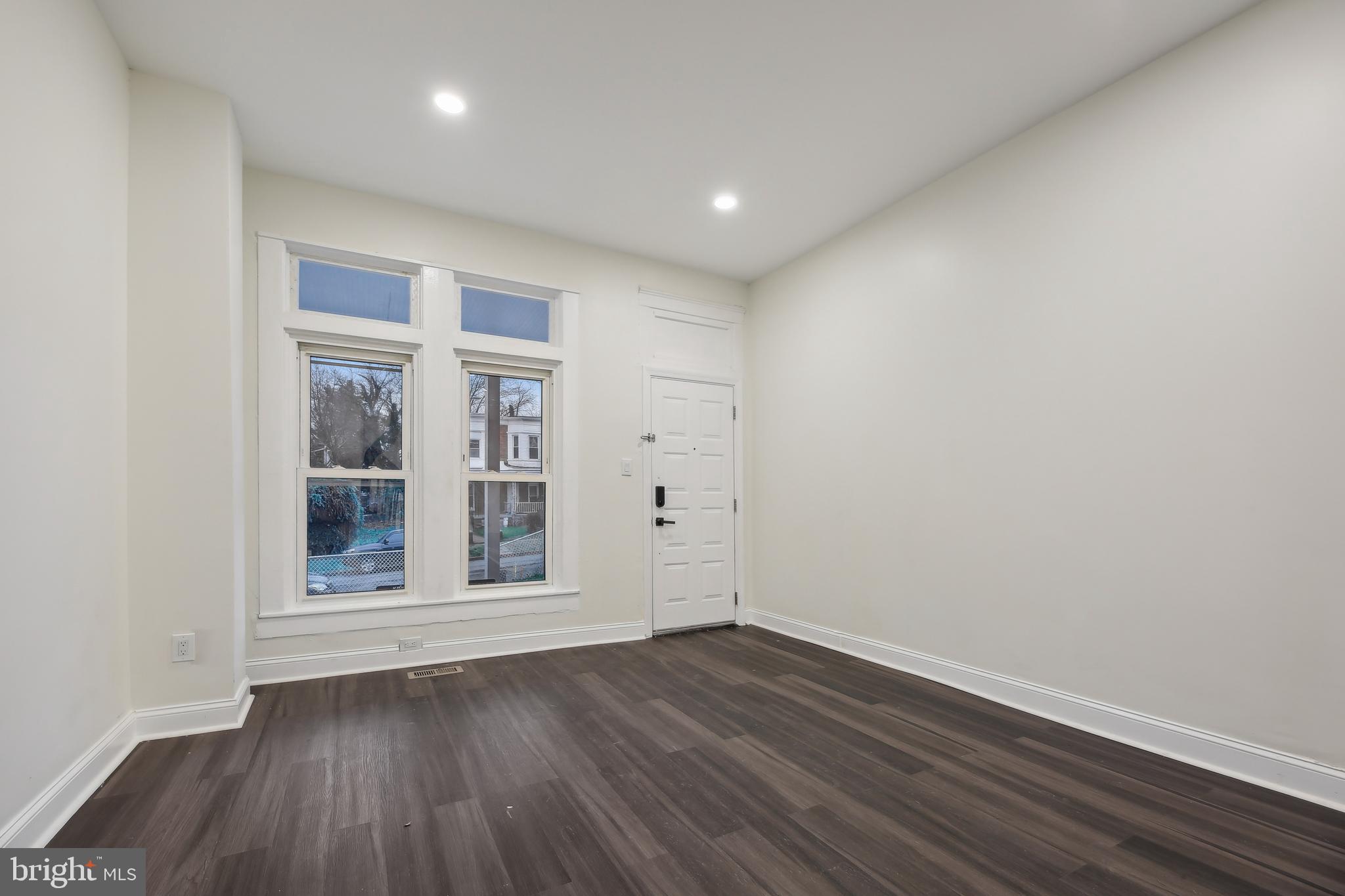 ROSEMONT - Residential Lease