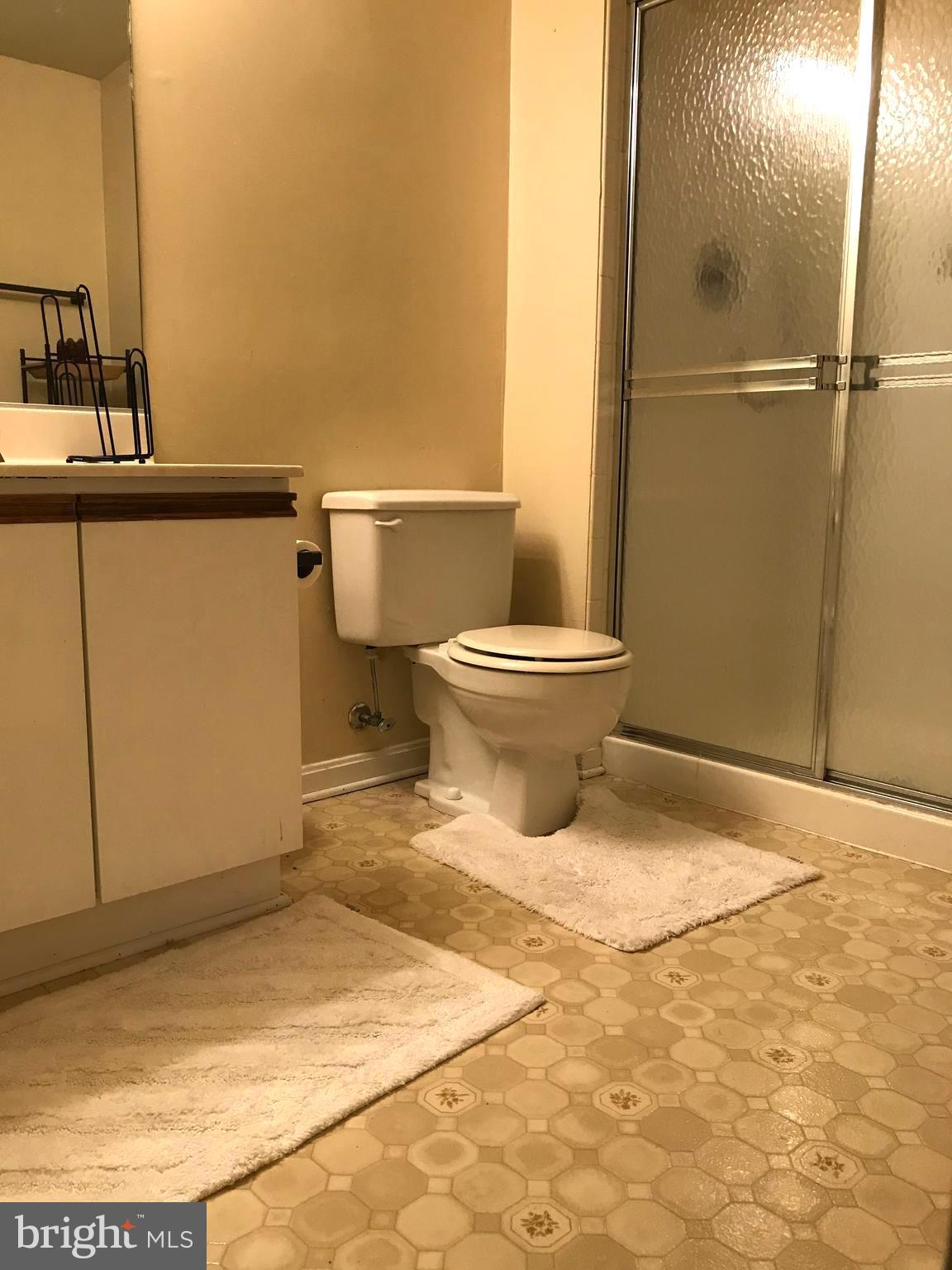 KINGSTOWNE - Residential Lease