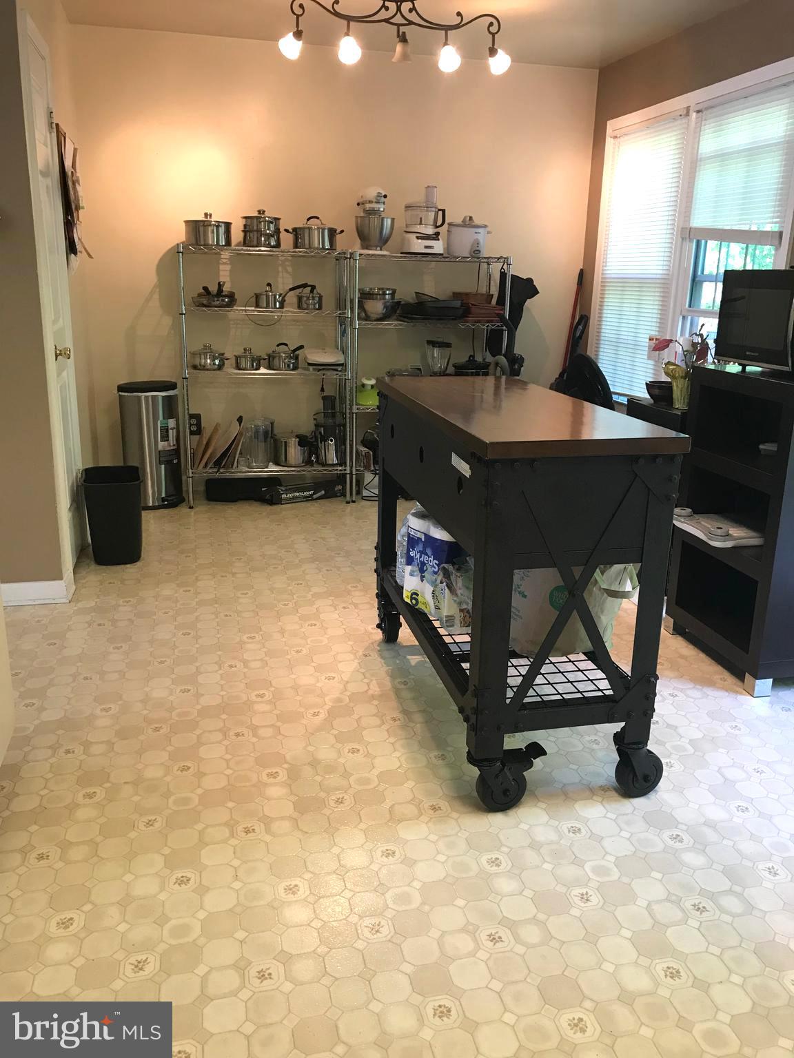 KINGSTOWNE - Residential Lease