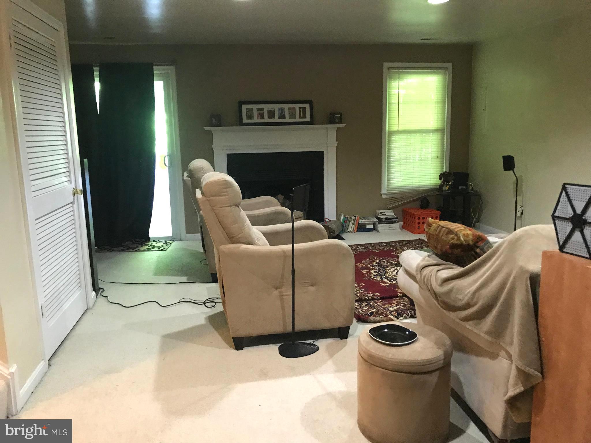 KINGSTOWNE - Residential Lease