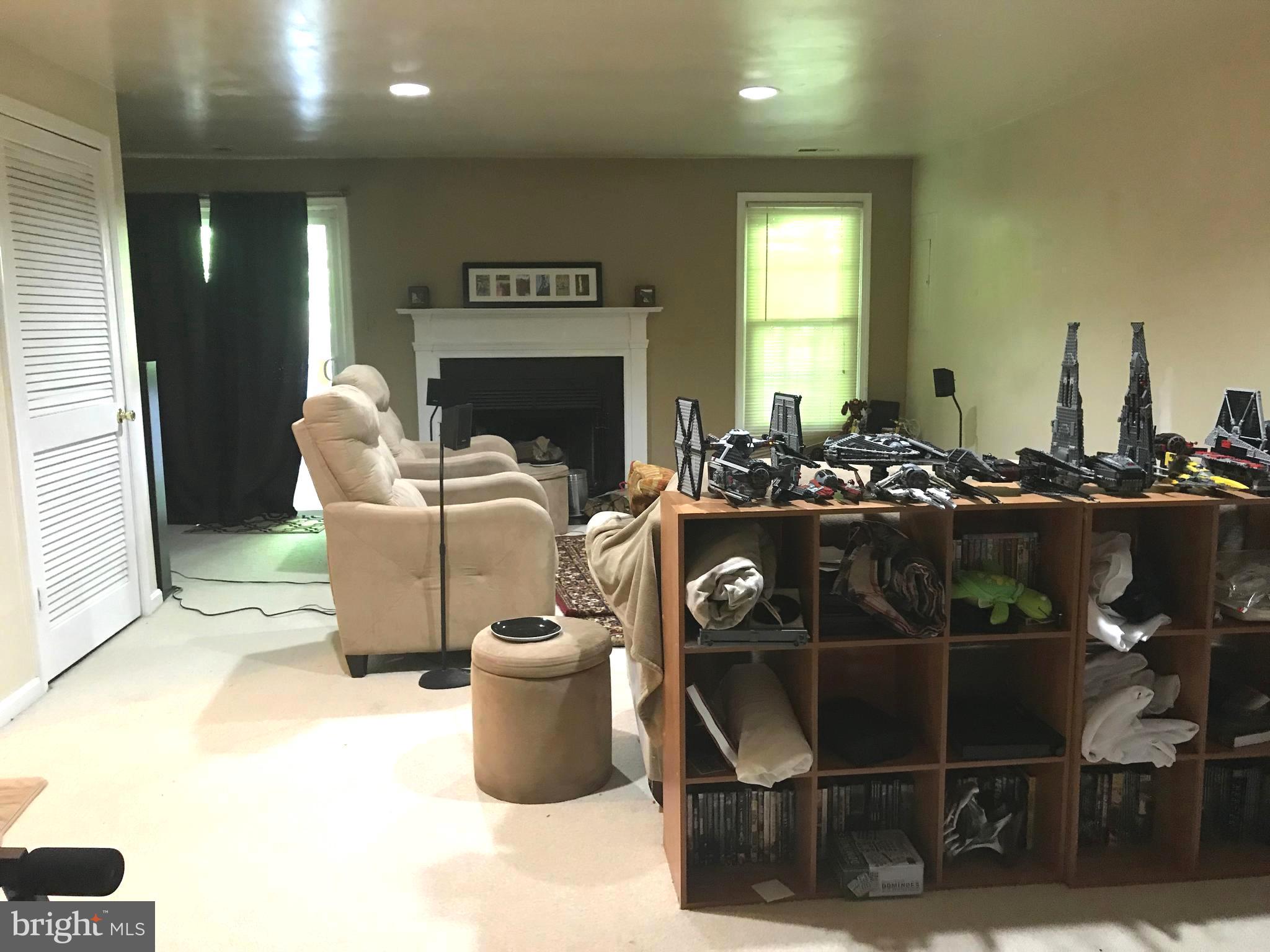 KINGSTOWNE - Residential Lease