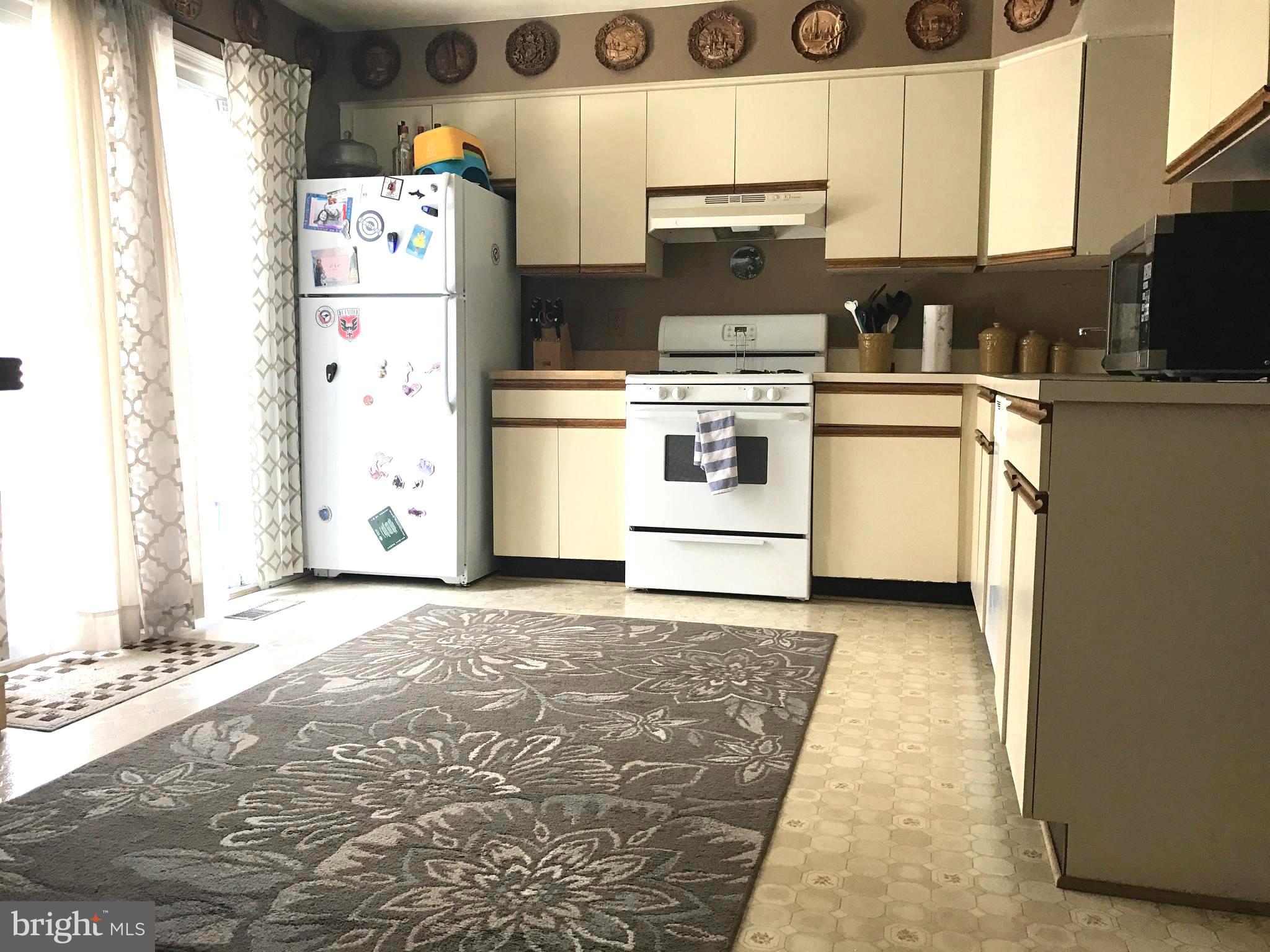 KINGSTOWNE - Residential Lease