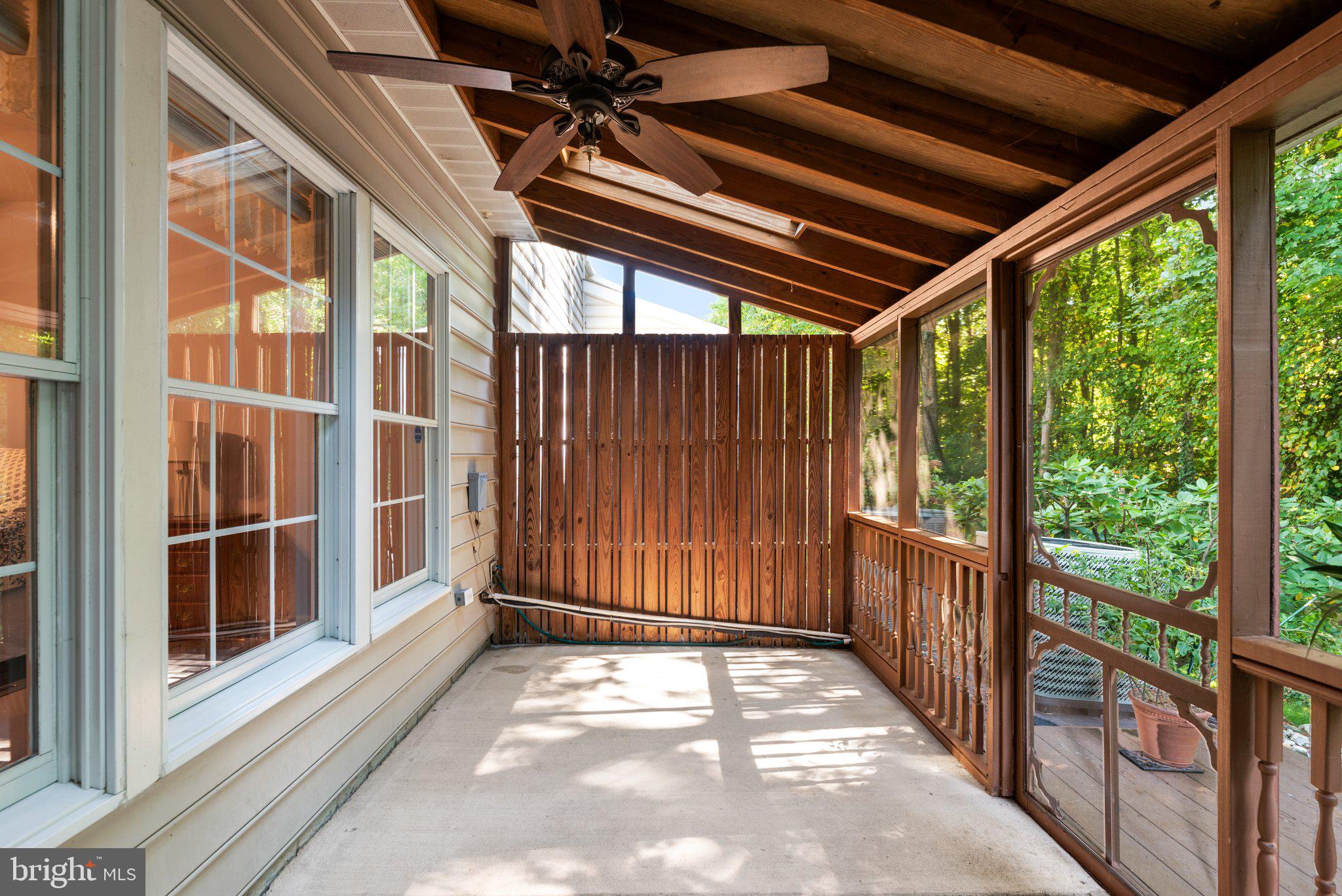 SOUTH RIVER COLONY - Residential