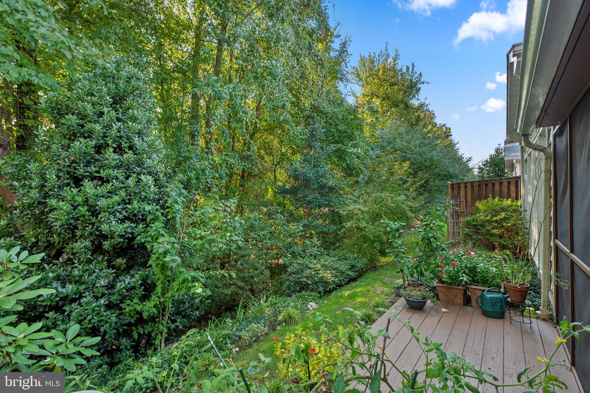 SOUTH RIVER COLONY - Residential