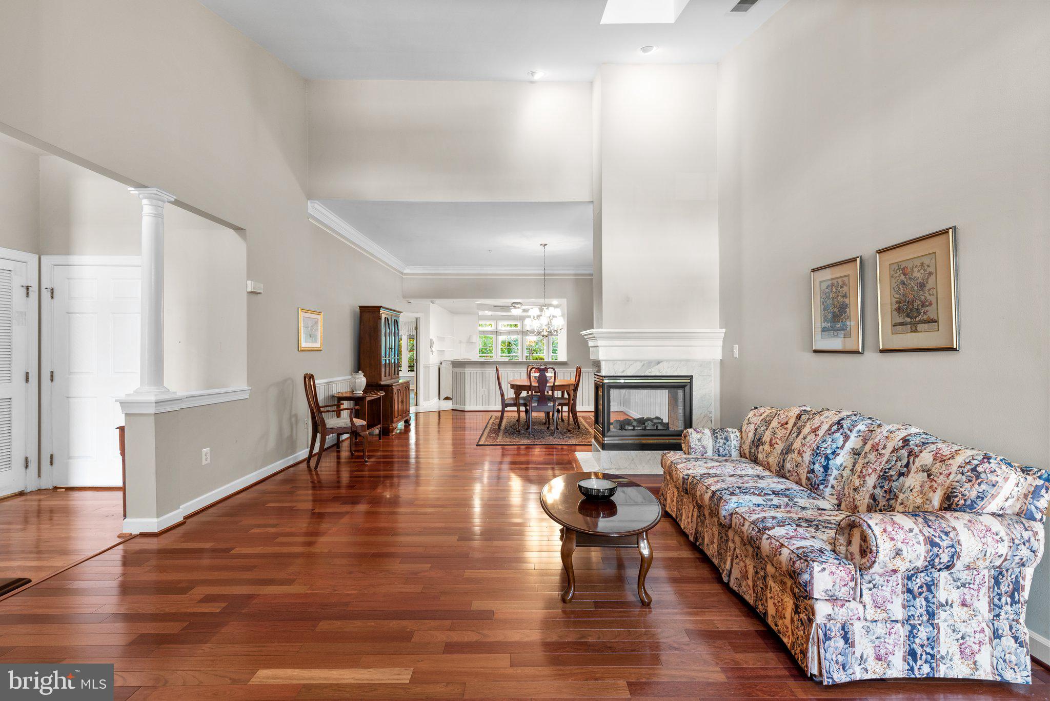 SOUTH RIVER COLONY - Residential