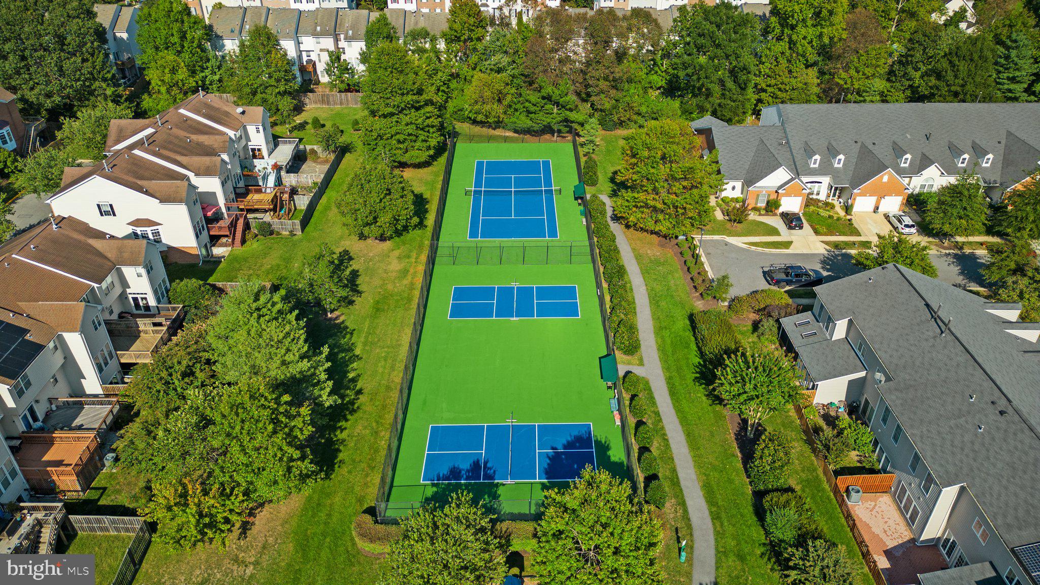 SOUTH RIVER COLONY - Residential