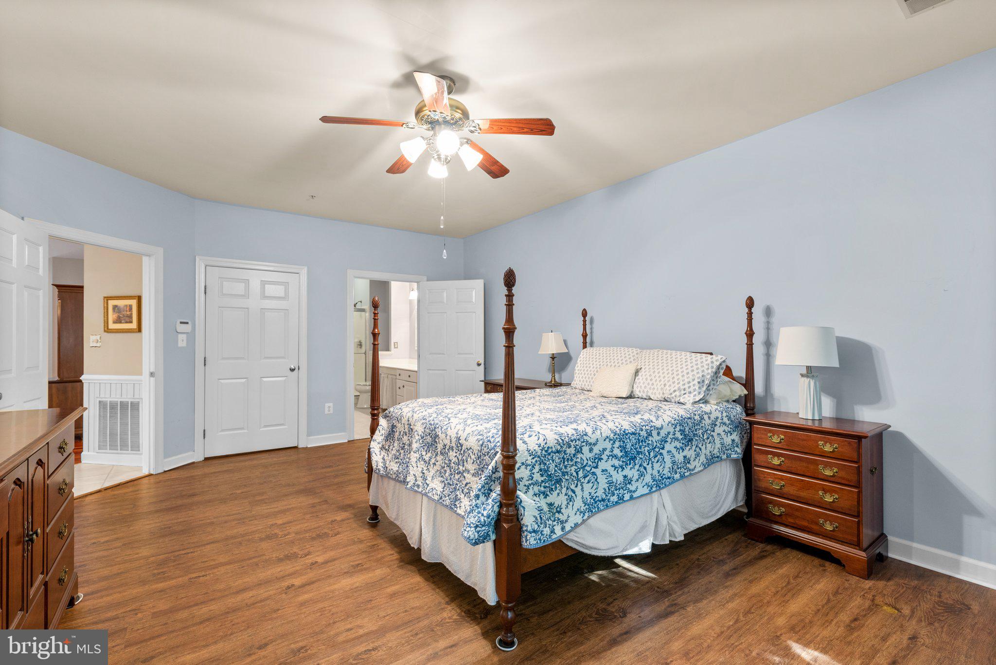 SOUTH RIVER COLONY - Residential