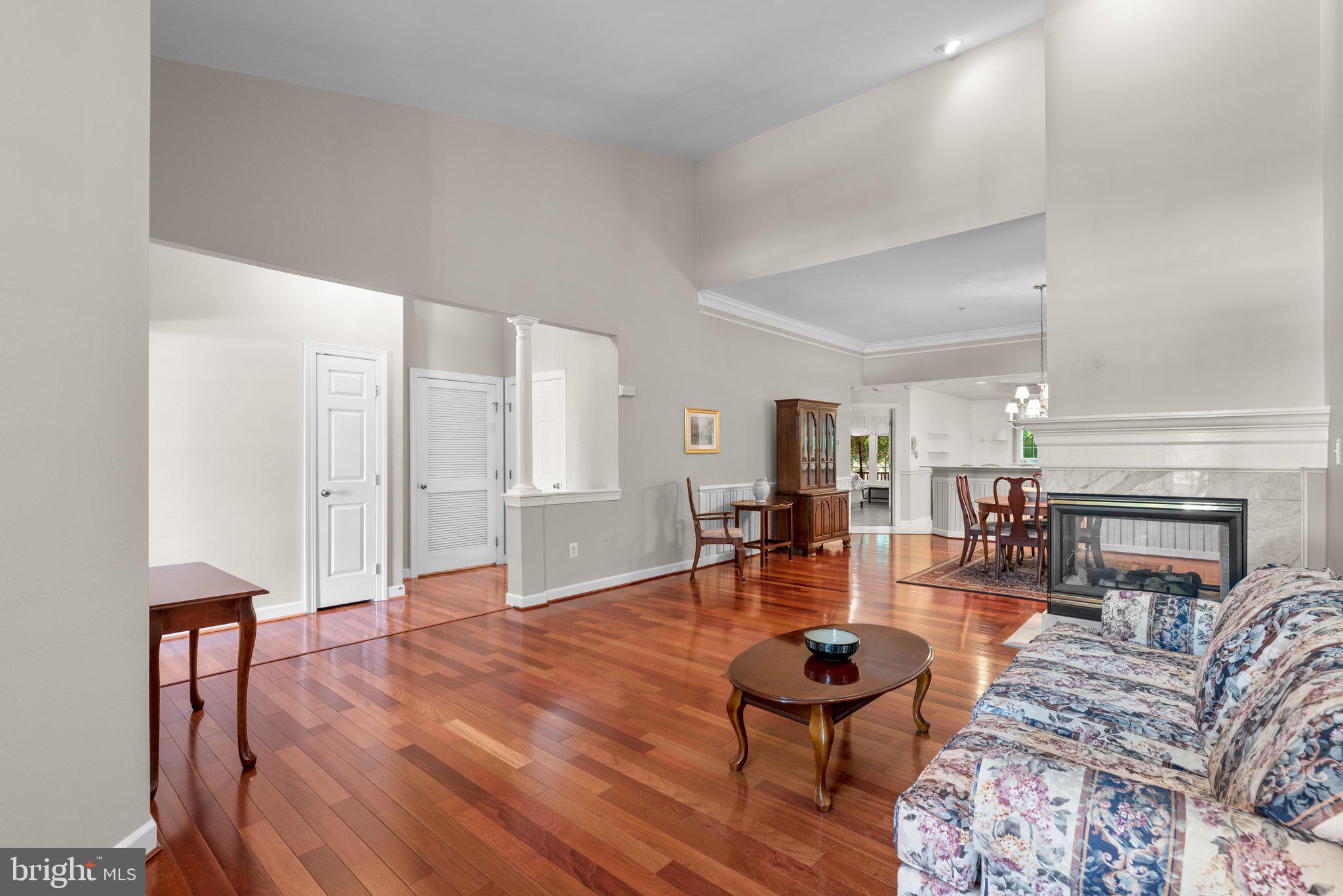 SOUTH RIVER COLONY - Residential