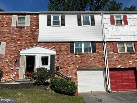 Photo of 847 HILTON DR, LANCASTER, PA 17603 (MLS # PALA2039748)
