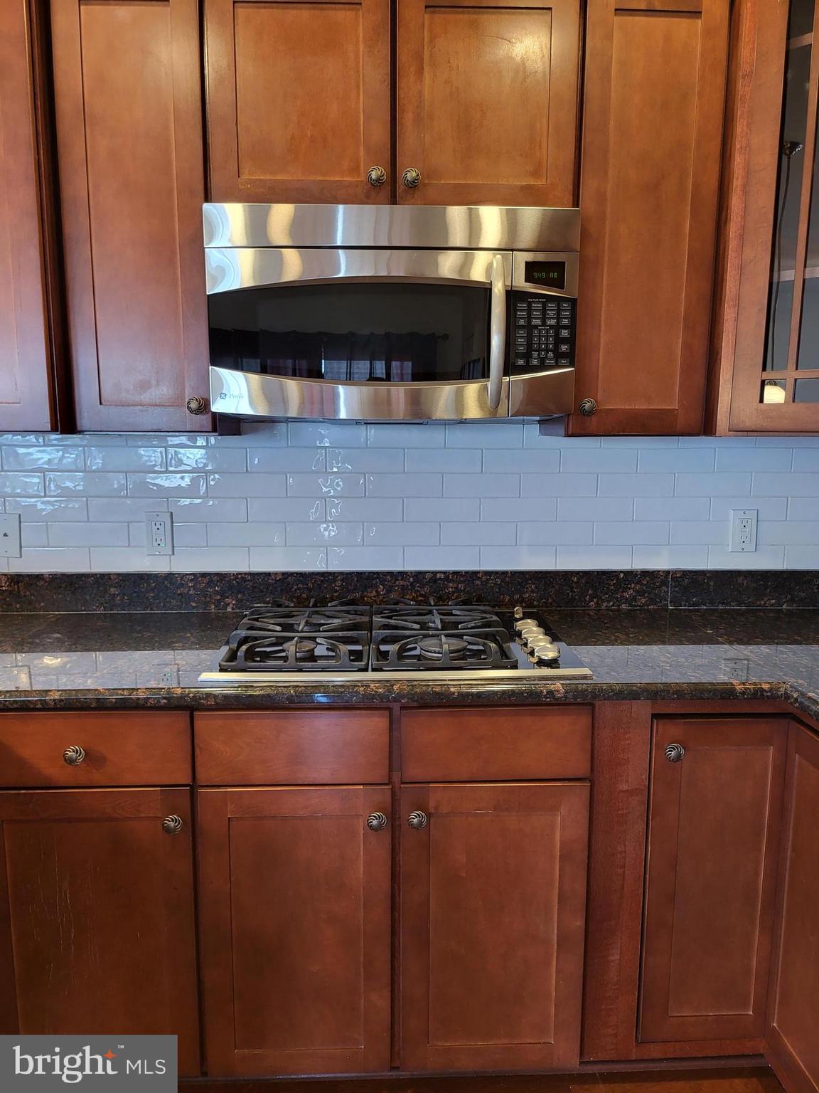 CENTREVILLE CROSSING - Residential Lease