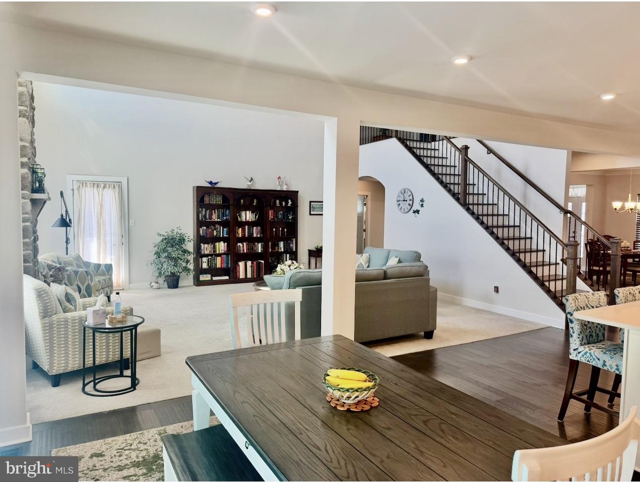 610 SPRING HOLLOW DRIVE