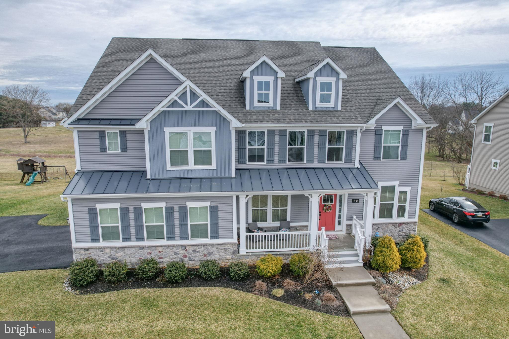 610 SPRING HOLLOW DRIVE