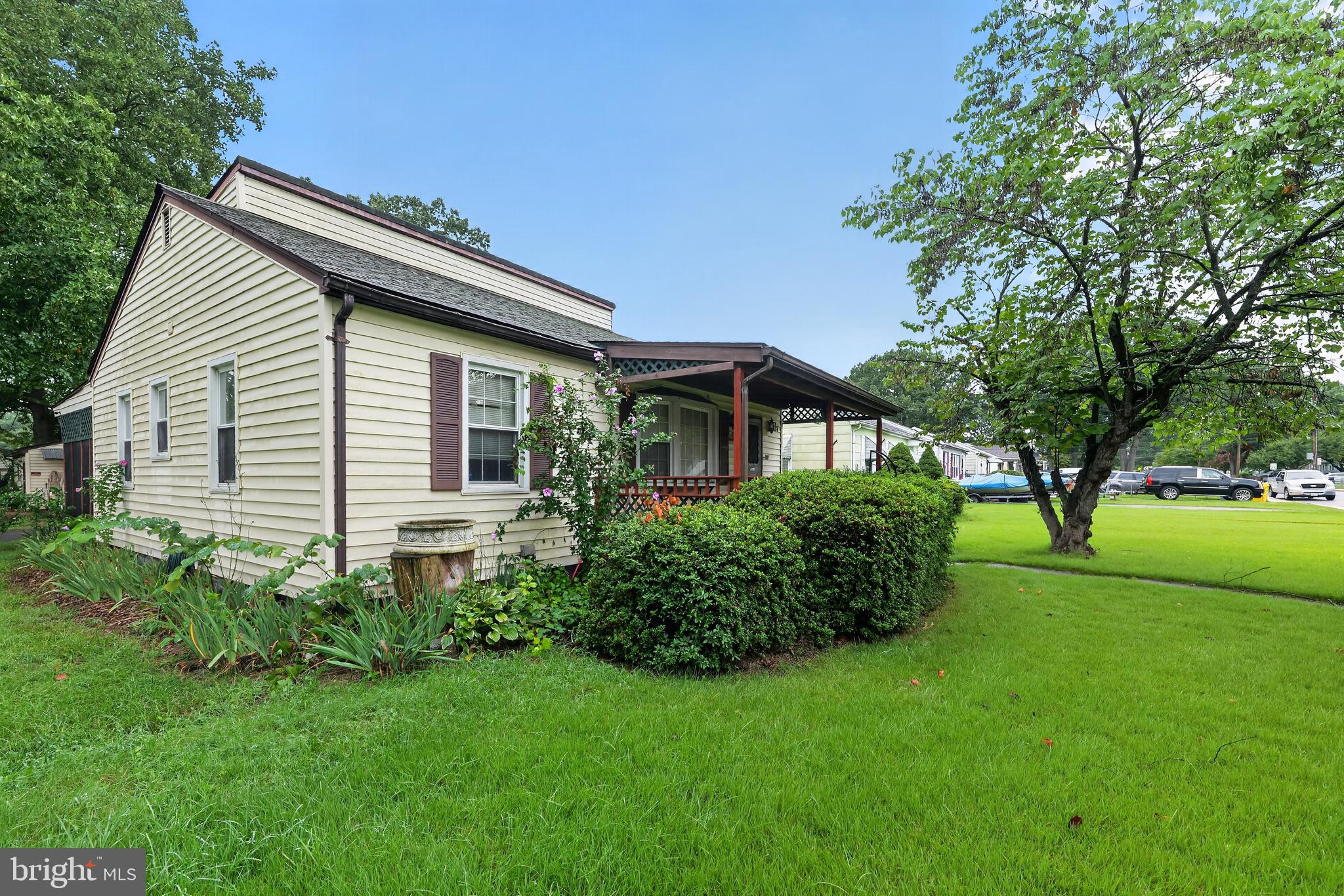 407 MARIE AVENUE