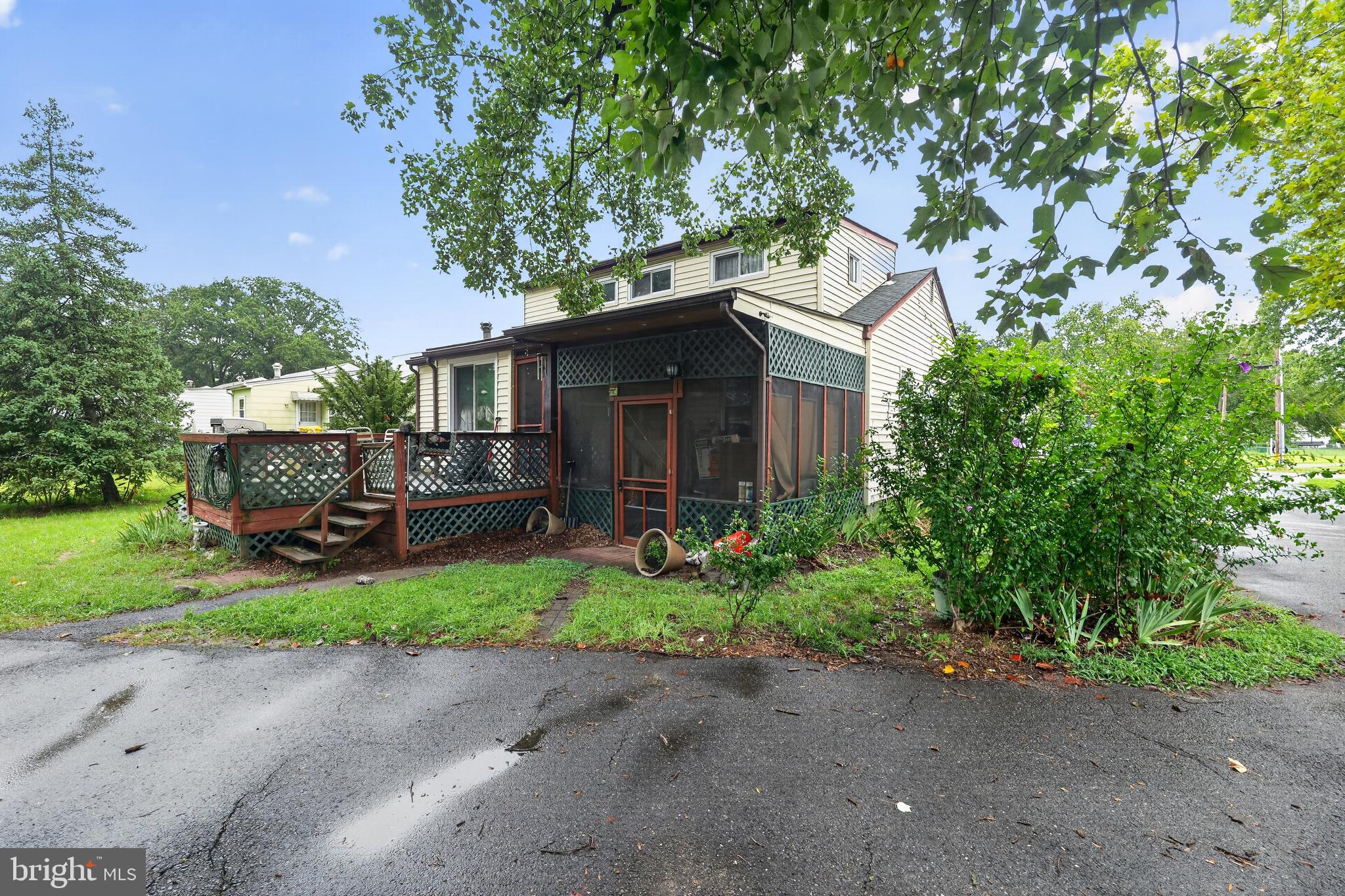 407 MARIE AVENUE