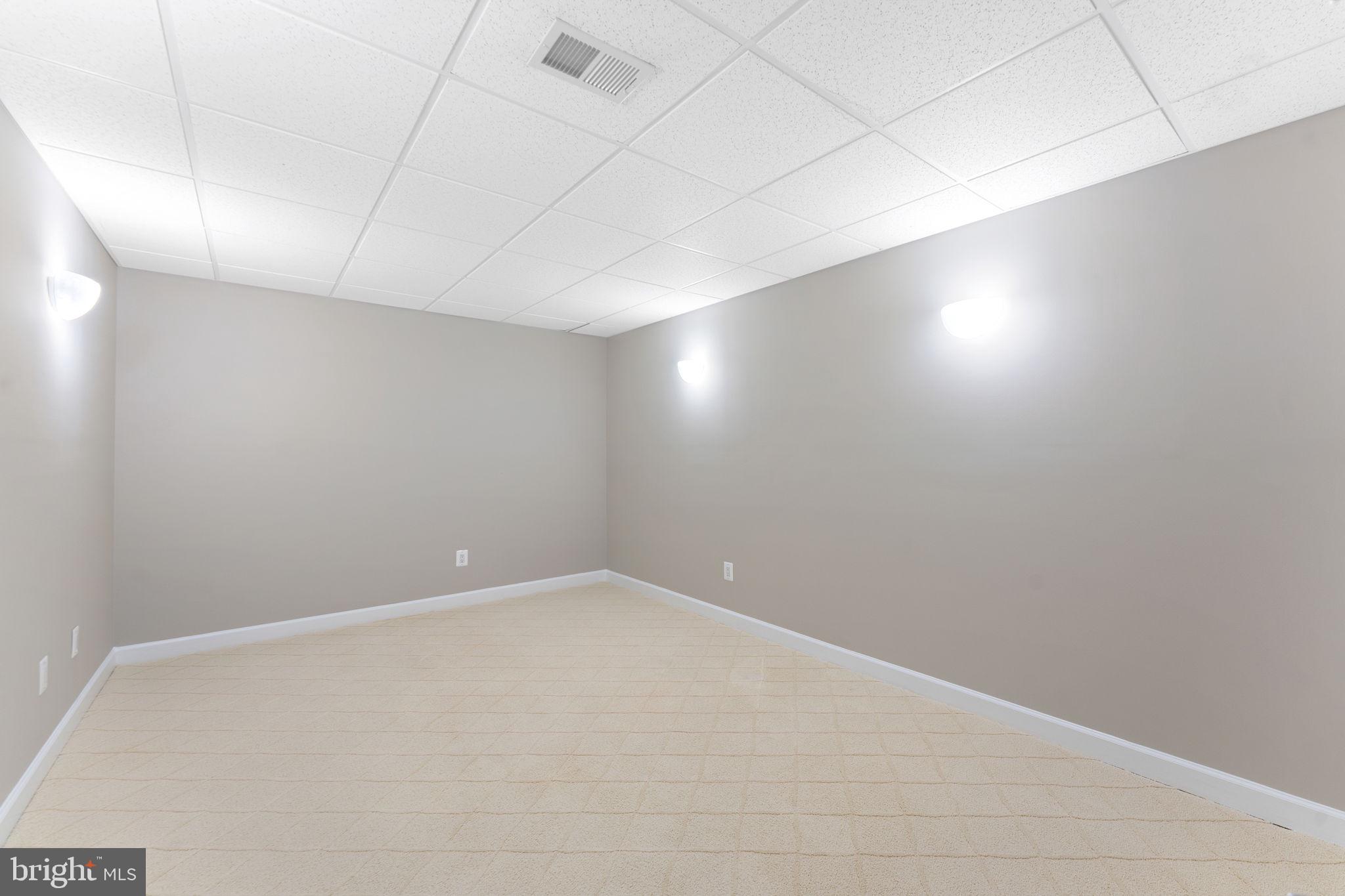 ESTATES AT WYNDHAM HILLS - Residential