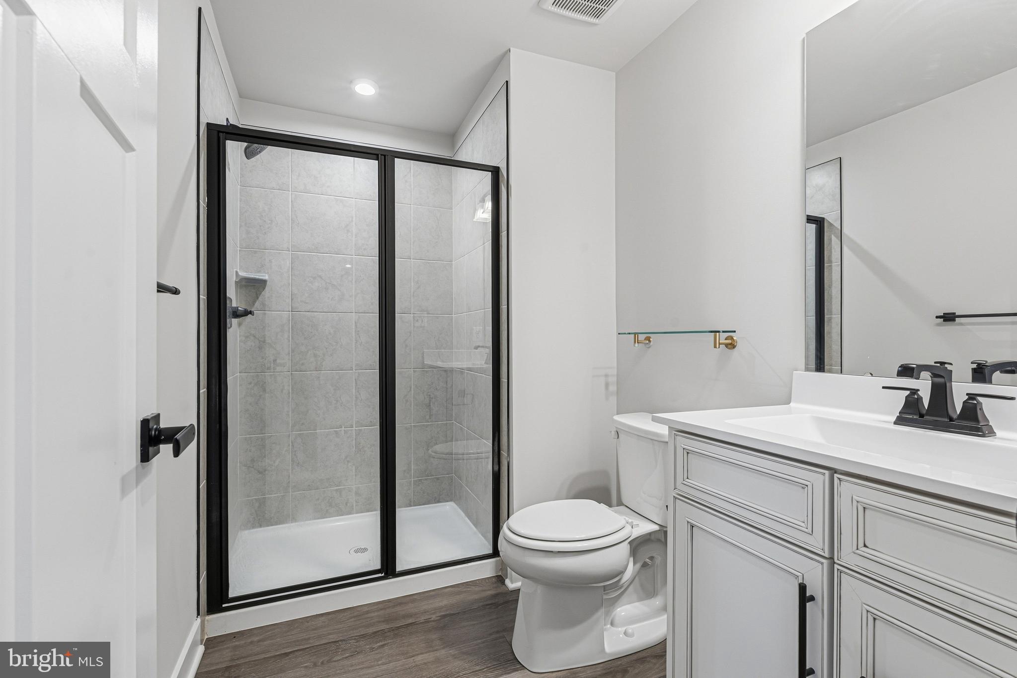 JAMES RUN CARRIAGE HOMES - Residential