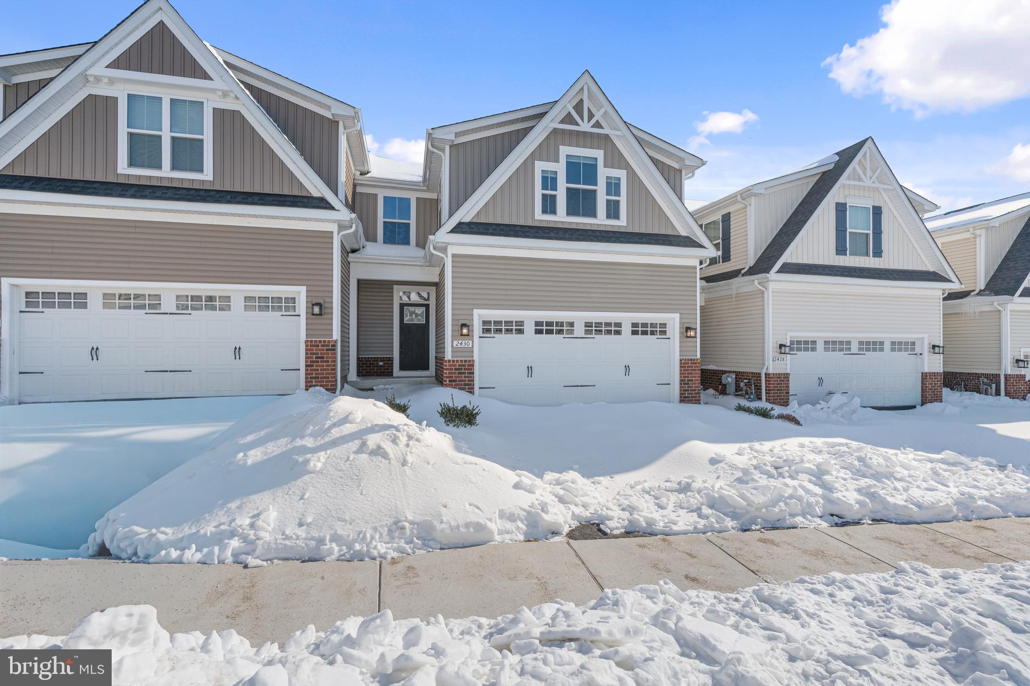 JAMES RUN CARRIAGE HOMES - Residential