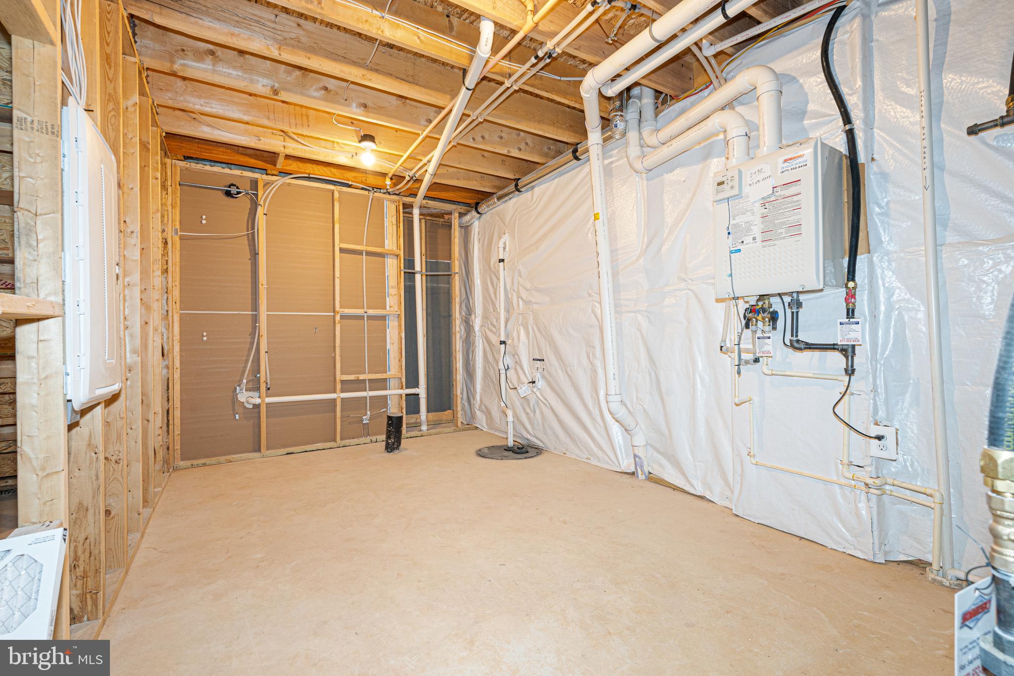 JAMES RUN CARRIAGE HOMES - Residential