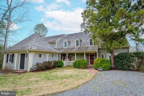 Condo For Sale - 44 Muirfield Court<br/> Lancaster County, WEEMS, VA 22576