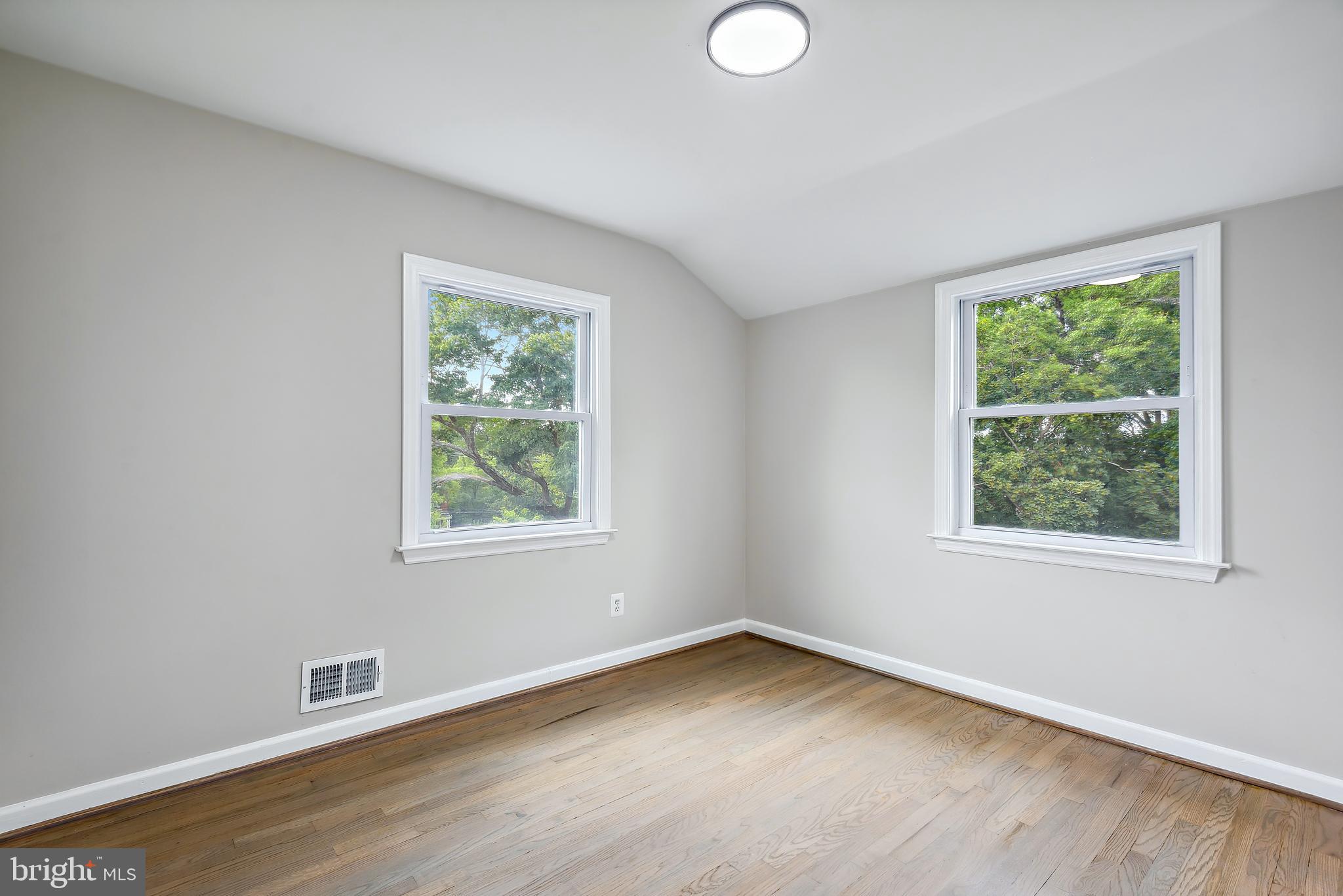 TEMPLETON KNOLLS - Residential