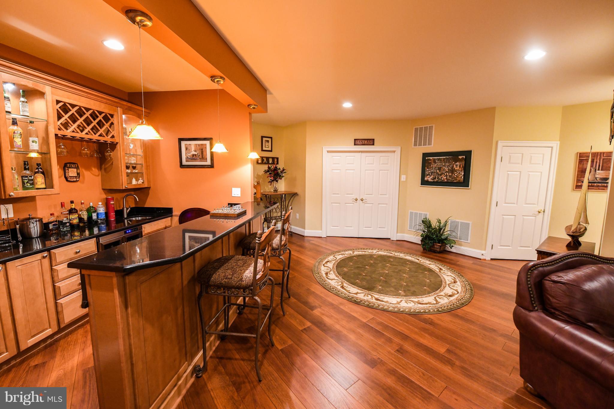 RIVER CREEK - Residential Lease