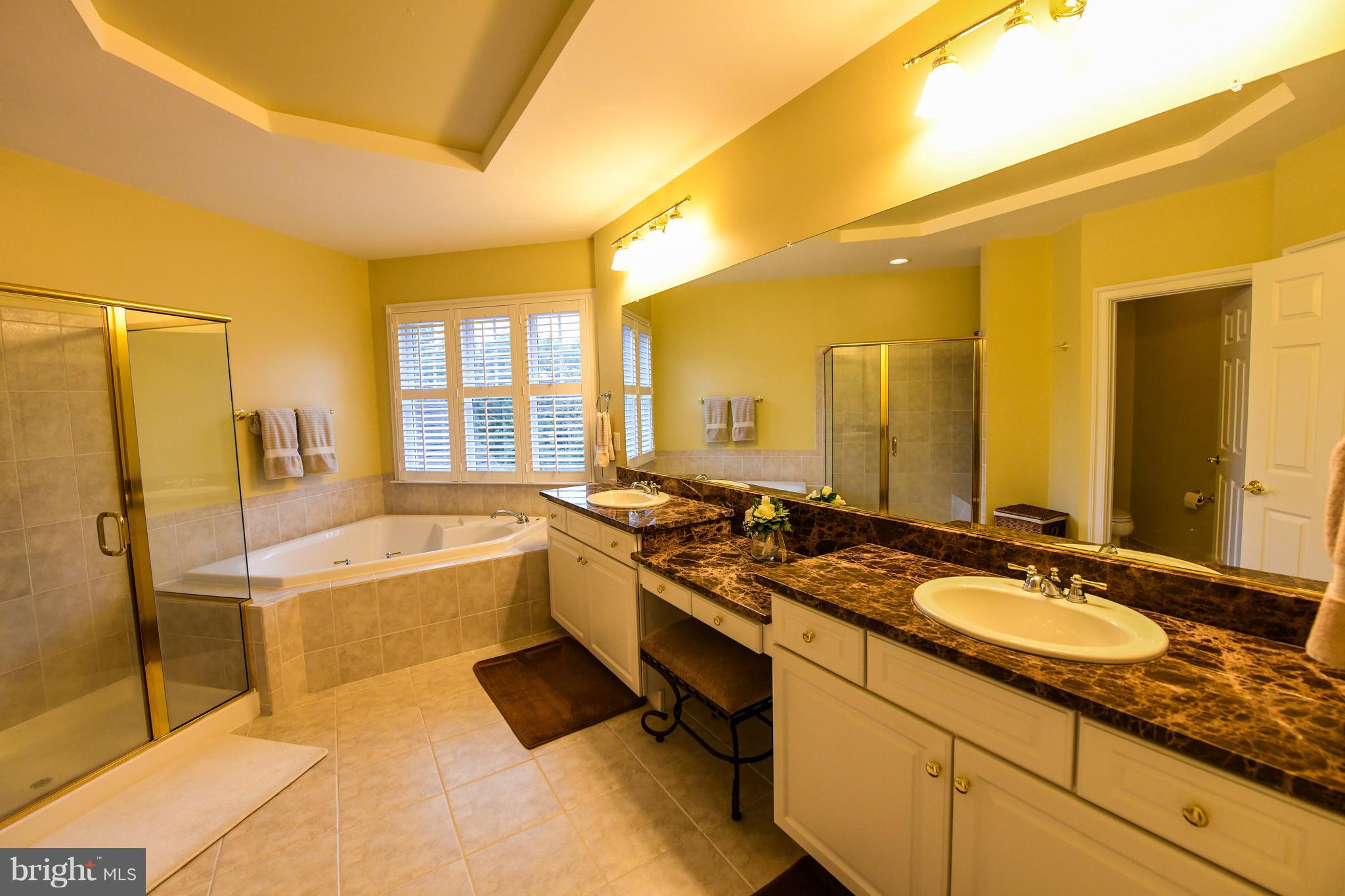 RIVER CREEK - Residential Lease