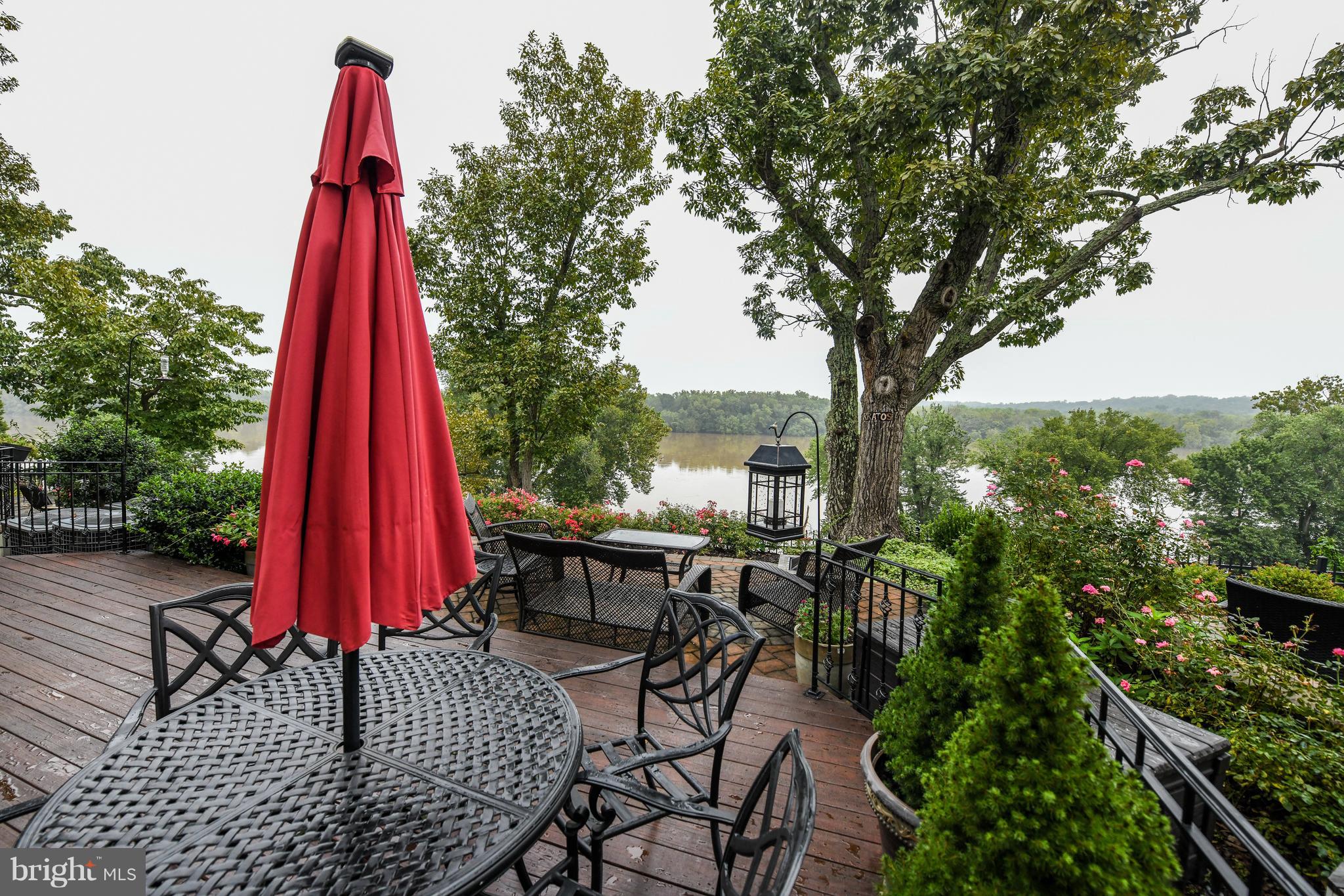 RIVER CREEK - Residential Lease