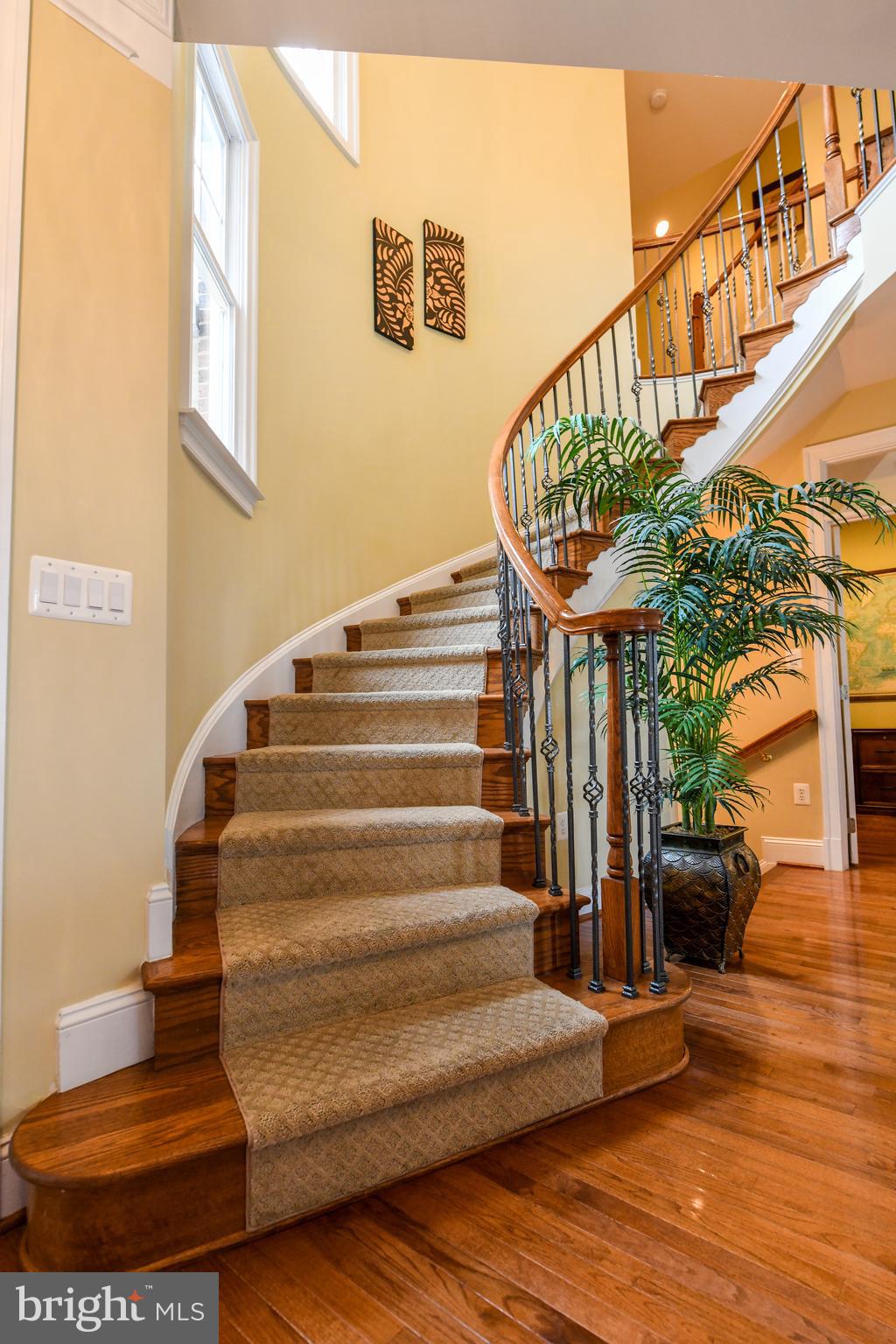 RIVER CREEK - Residential Lease